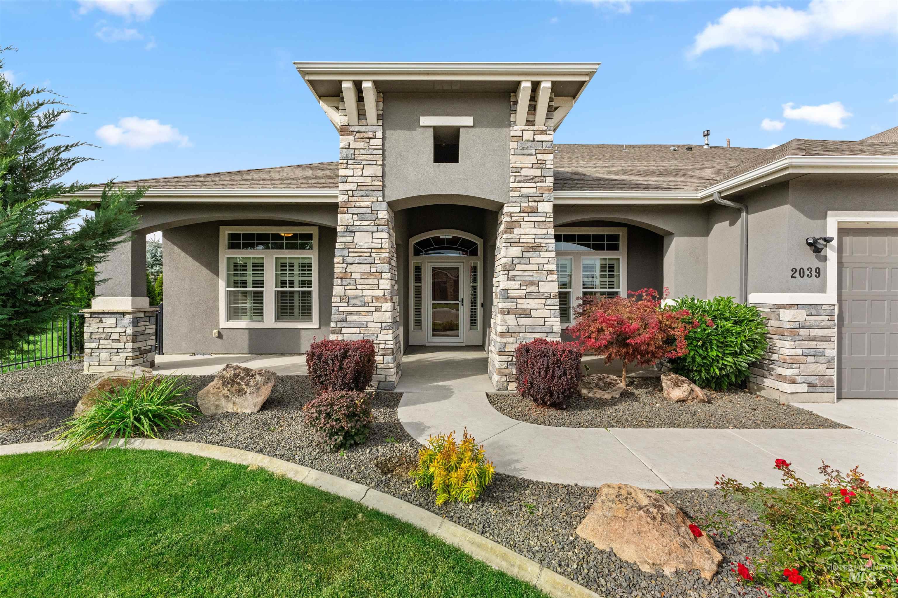 2039 N Finsbury Way, Star, Idaho 83669, 4 Bedrooms, 3.5 Bathrooms, Residential For Sale, Price $990,000, 98927640