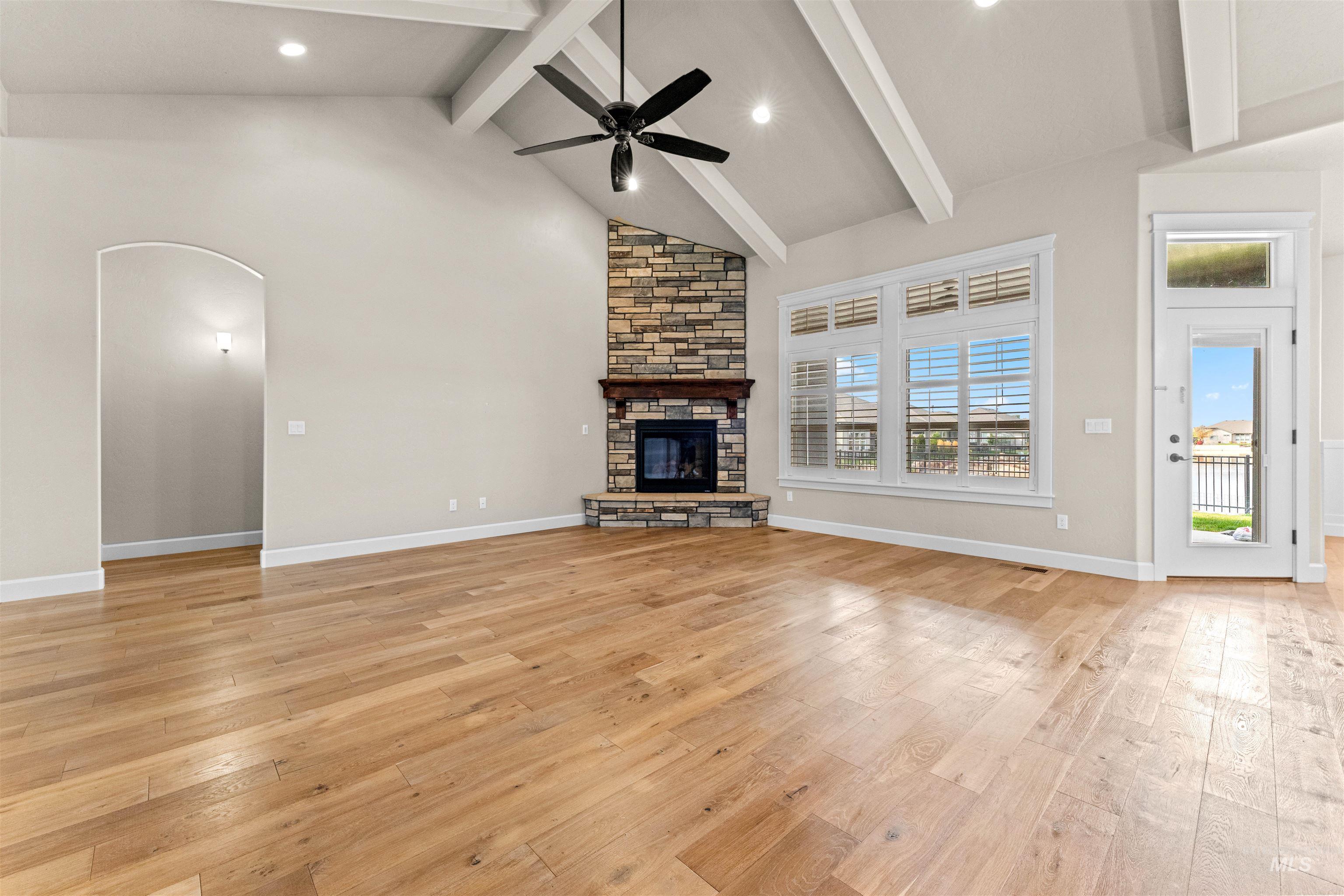 2039 N Finsbury Way, Star, Idaho 83669, 4 Bedrooms, 3.5 Bathrooms, Residential For Sale, Price $990,000, 98927640