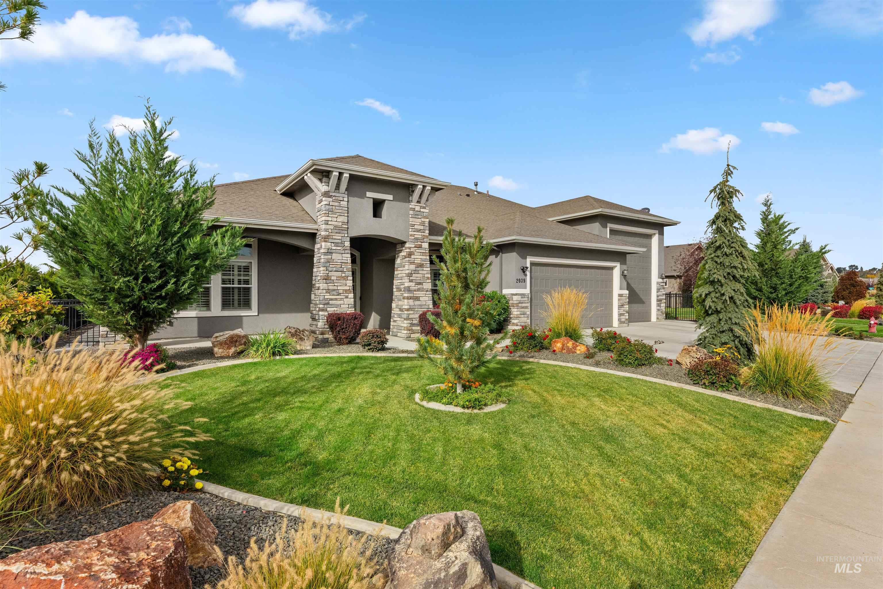 2039 N Finsbury Way, Star, Idaho 83669, 4 Bedrooms, 3.5 Bathrooms, Residential For Sale, Price $990,000, 98927640