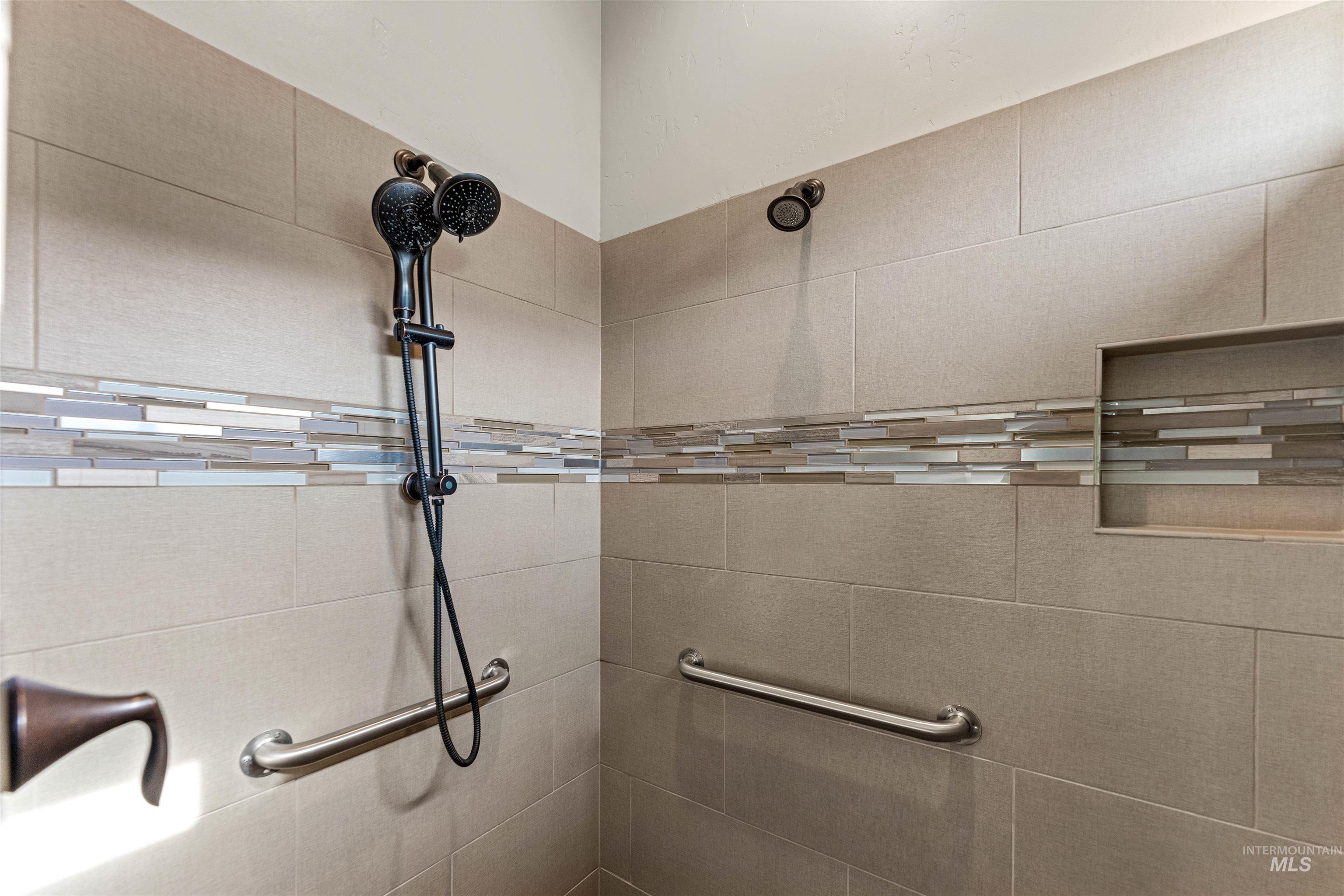 2039 N Finsbury Way, Star, Idaho 83669, 4 Bedrooms, 3.5 Bathrooms, Residential For Sale, Price $990,000, 98927640