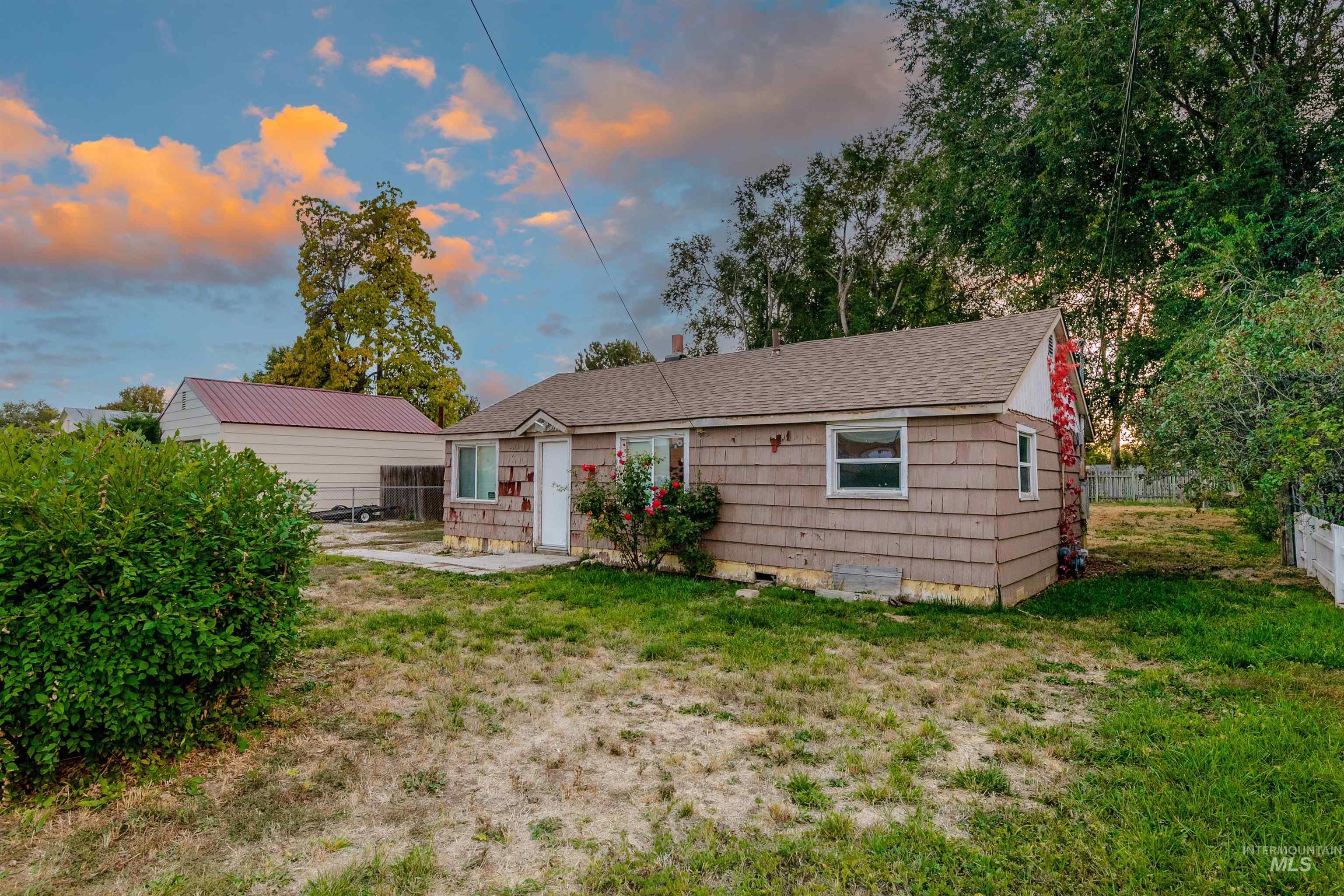 415 S Mason Lane, Nampa, Idaho 83686, 3 Bedrooms, 1 Bathroom, Residential For Sale, Price $150,000,MLS 98927707