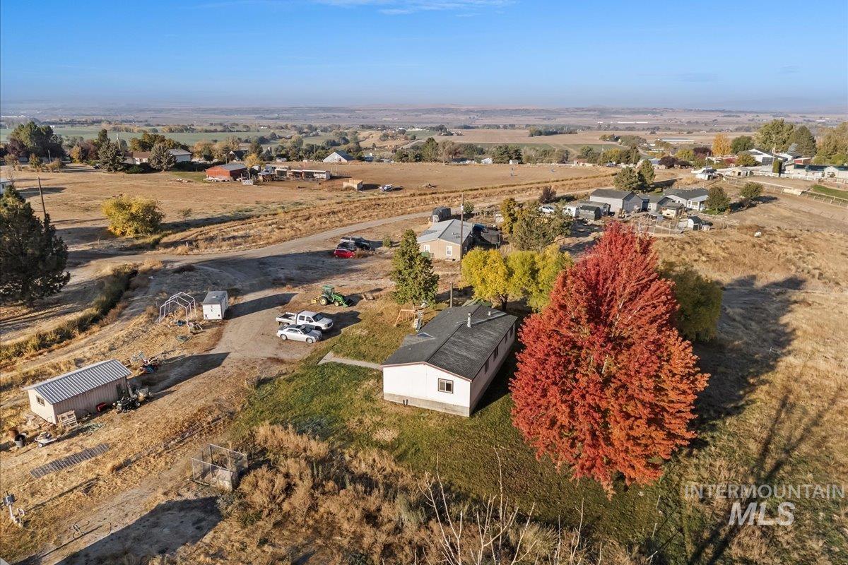 1762 E Canal Rd, Fruitland, Idaho 83619, 3 Bedrooms, 2 Bathrooms, Residential For Sale, Price $429,000,MLS 98927750