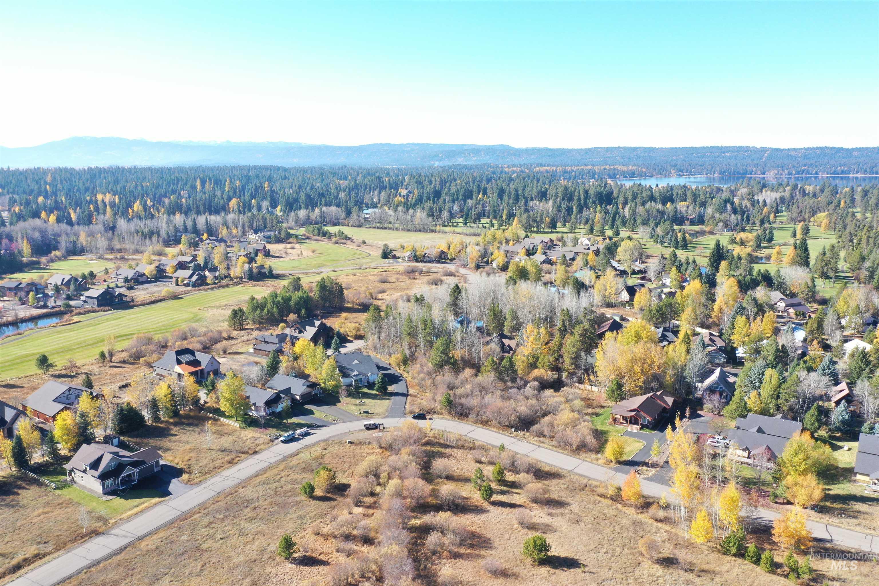 1661 Ginney Way, McCall, Idaho 83638, 3 Bedrooms, 2 Bathrooms, Residential For Sale, Price $620,000,MLS 98927777