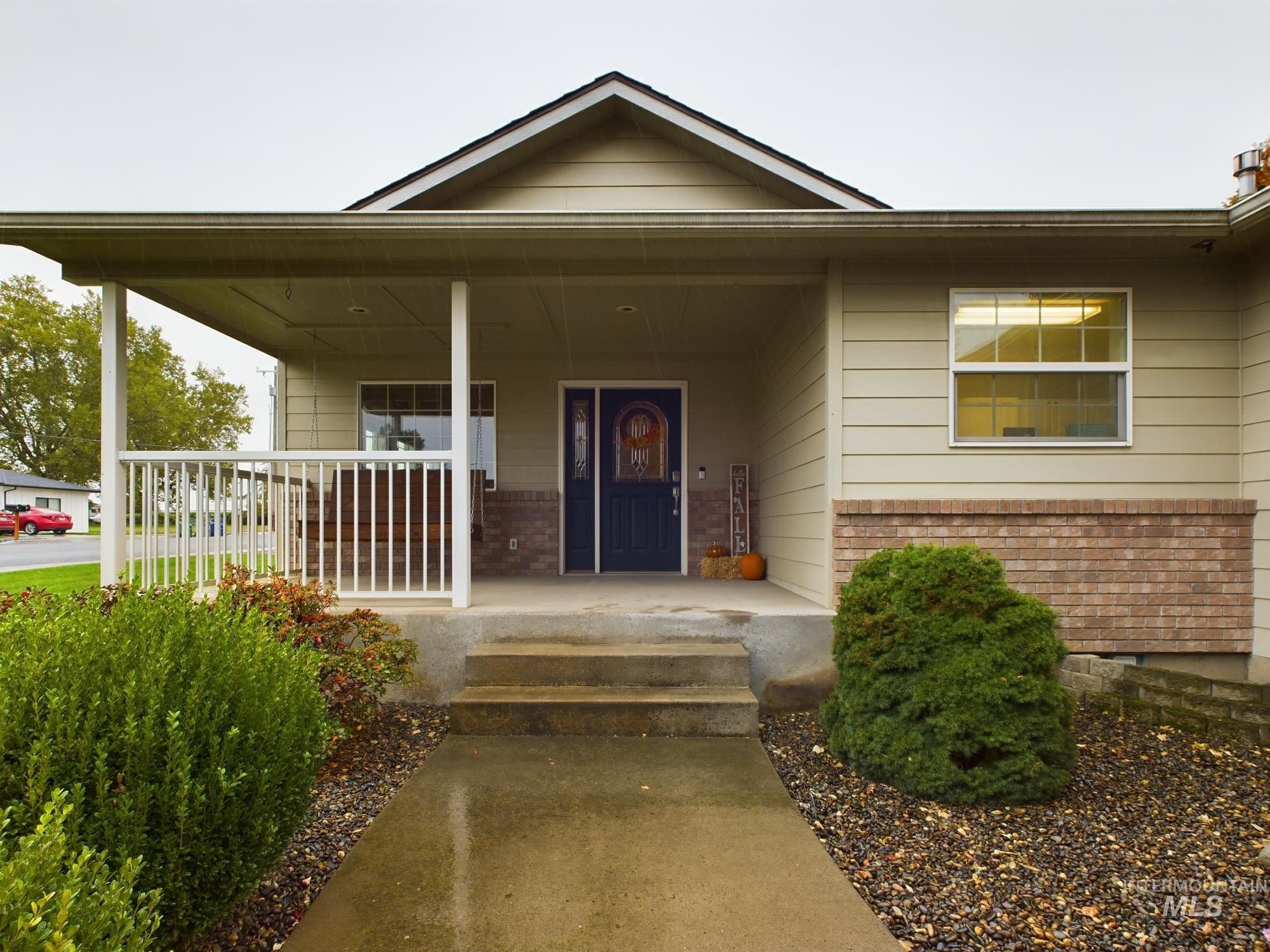 1538 Quail Run Drive, Lewiston, Idaho 83501, 3 Bedrooms, 2 Bathrooms, Residential For Sale, Price $439,000,MLS 98927871