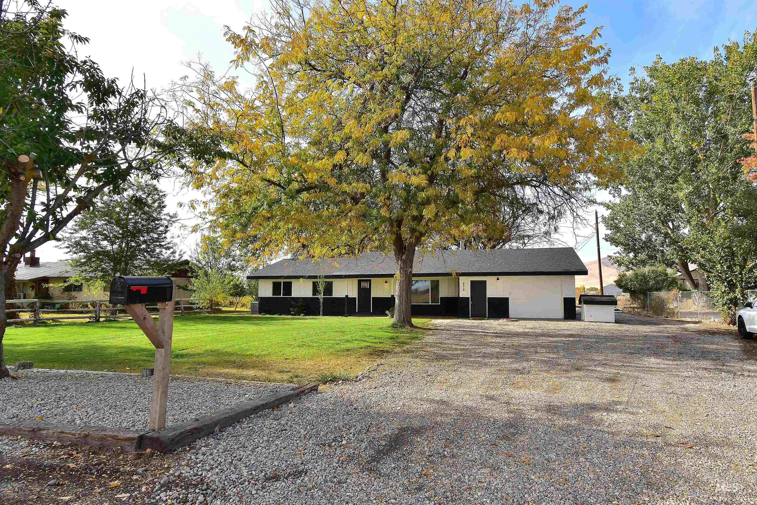 879 Eaton Rd, Weiser, Idaho 83672, 3 Bedrooms, 2 Bathrooms, Residential For Sale, Price $524,900,MLS 98927990