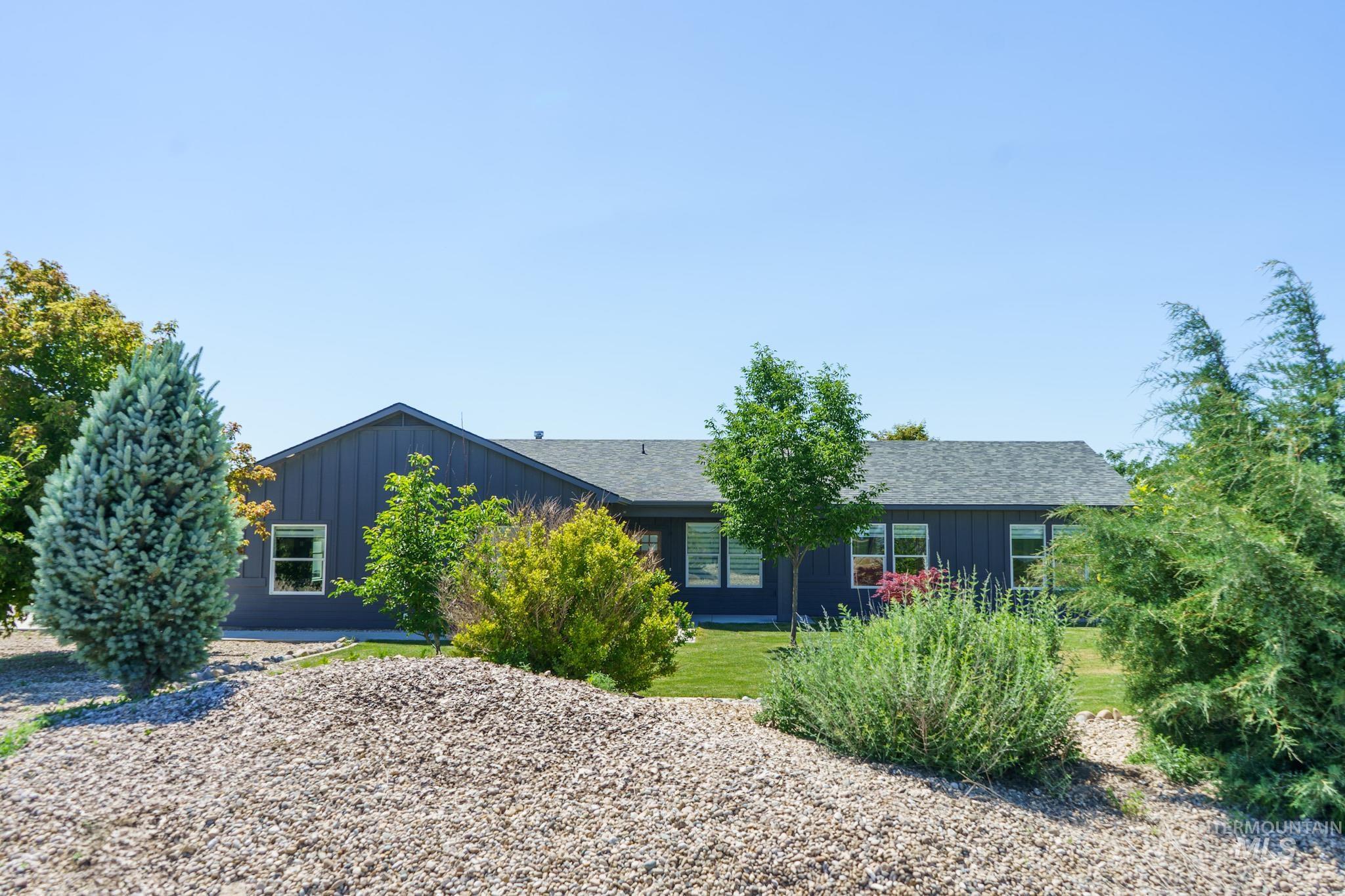 7249 Mcdermott Rd, Kuna, Idaho 83634-1501, 4 Bedrooms, 2.5 Bathrooms, Residential For Sale, Price $787,000,MLS 98928014