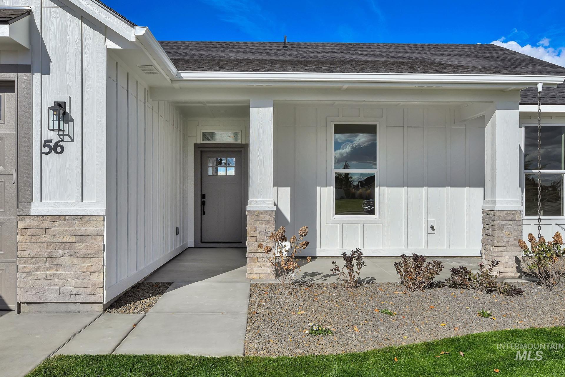 56 S Ravine Way, Nampa, Idaho 83687, 4 Bedrooms, 2 Bathrooms, Residential For Sale, Price $459,000,MLS 98928024