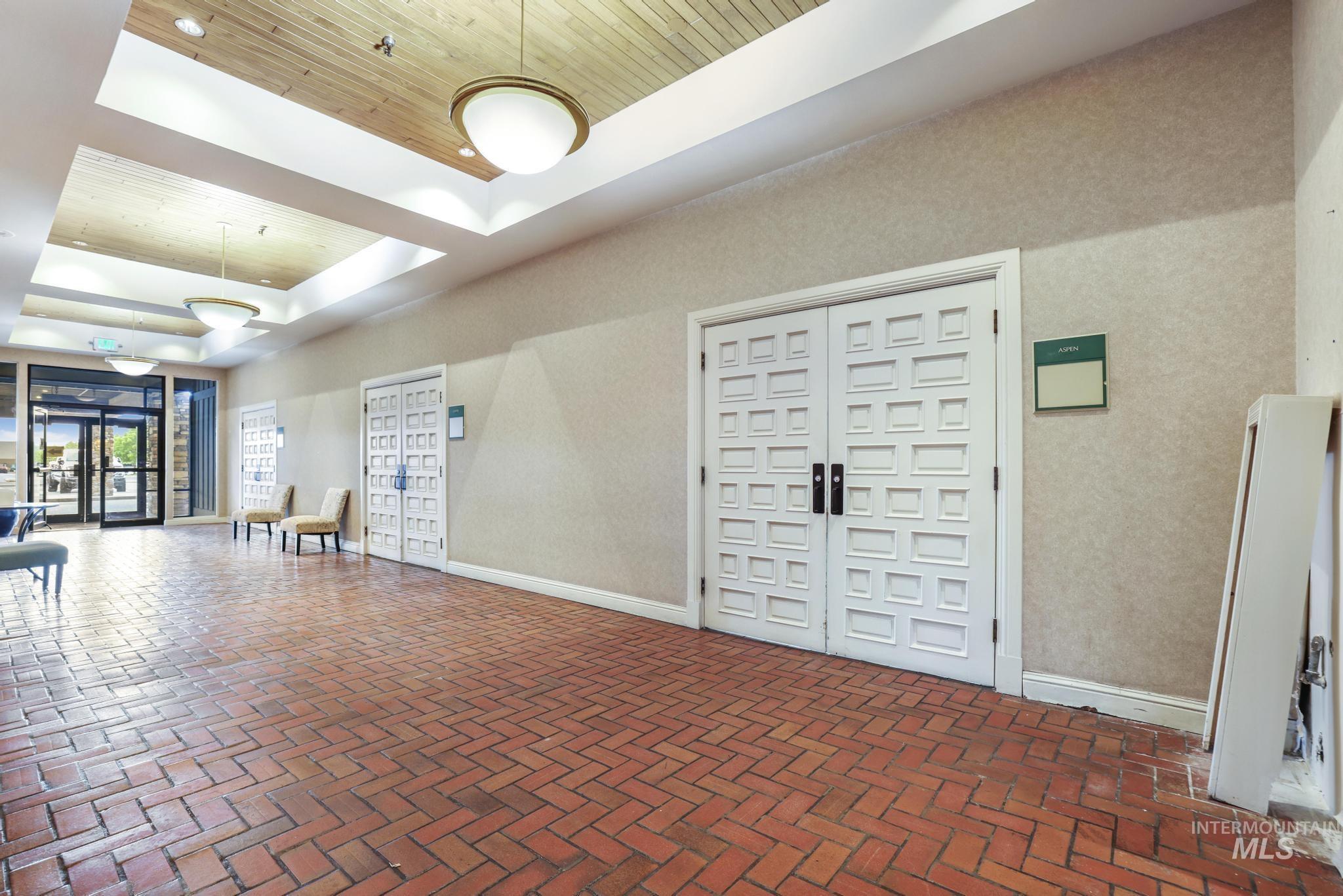 1351 Blue Lakes Blvd, Twin Falls, Idaho 83301, 3 Rooms, Business/Commercial For Sale, Price $36,000, 98928100