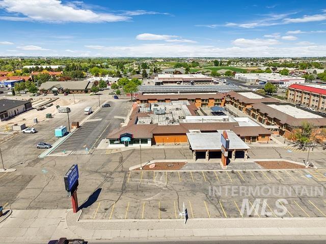 1351 Blue Lakes Blvd, Twin Falls, Idaho 83301, 3 Rooms, Business/Commercial For Sale, Price $3,500,MLS 98928100