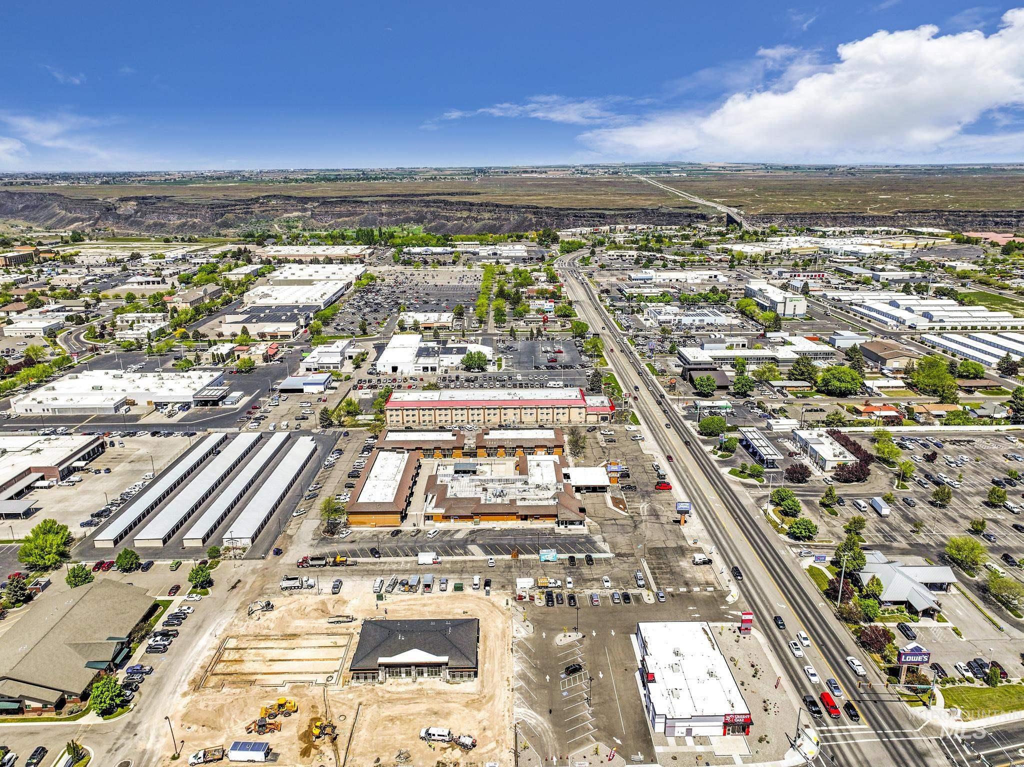1351 Blue Lakes Blvd, Twin Falls, Idaho 83301, 3 Rooms, Business/Commercial For Sale, Price $54,000, 98928102