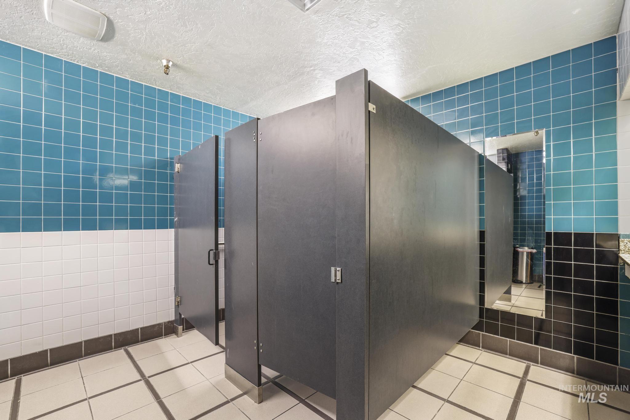 1351 Blue Lakes Blvd, Twin Falls, Idaho 83301, 3 Rooms, Business/Commercial For Sale, Price $54,000, 98928102