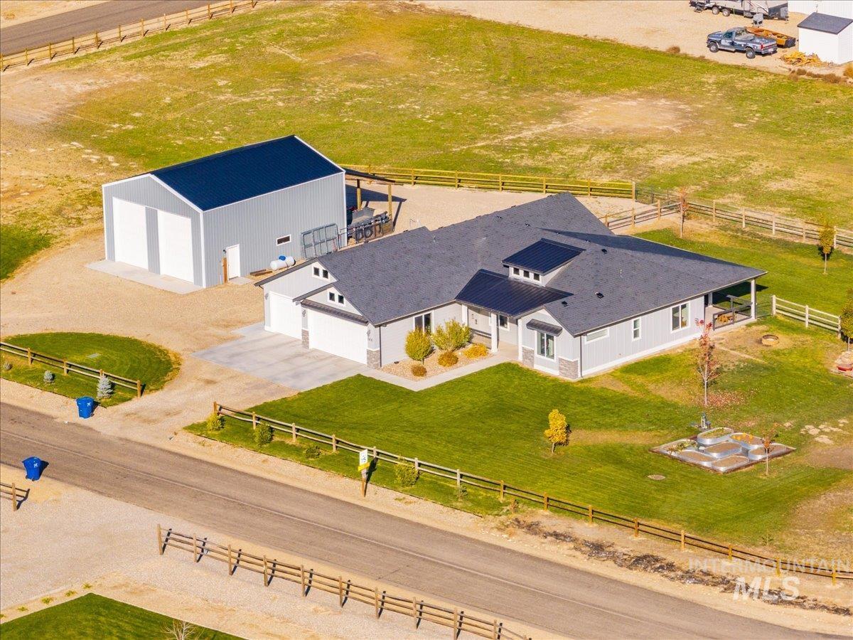 5906 Cattle Dr, New Plymouth, Idaho 83655, 4 Bedrooms, 2 Bathrooms, Residential For Sale, Price $799,900,MLS 98928170