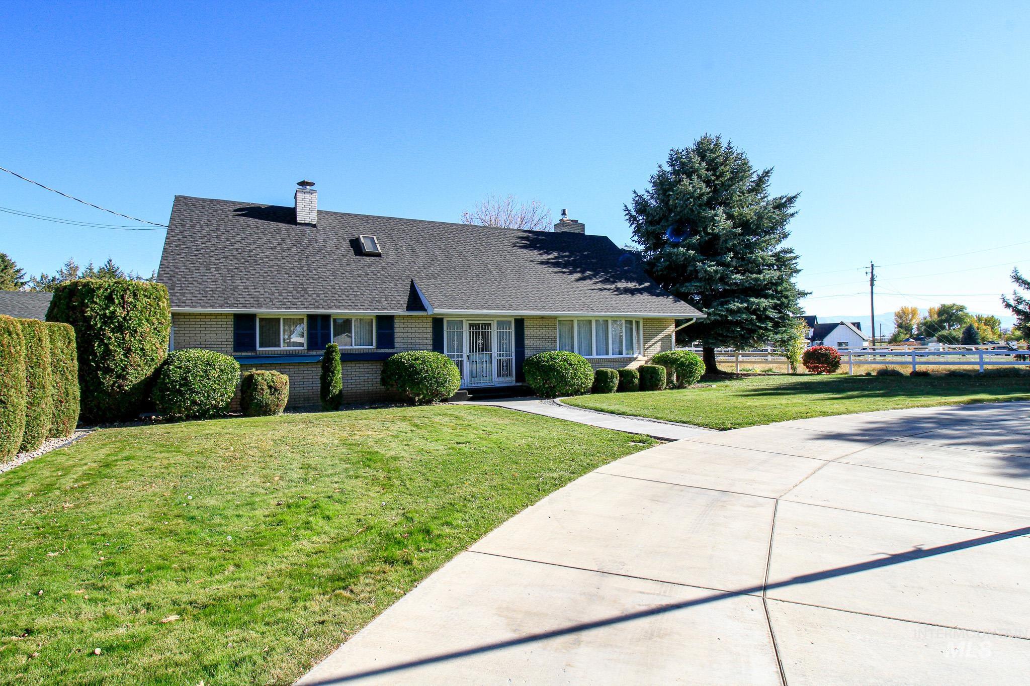 114 S Meridian, Rupert, Idaho 83350, 4 Bedrooms, 3.5 Bathrooms, Residential For Sale, Price $627,500,MLS 98928180