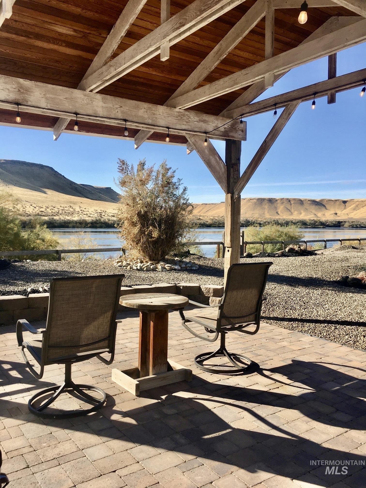 9275 W Osprey St, Hammett, Idaho 83627-5028, 3 Bedrooms, 2 Bathrooms, Residential For Sale, Price $1,200,000,MLS 98928374