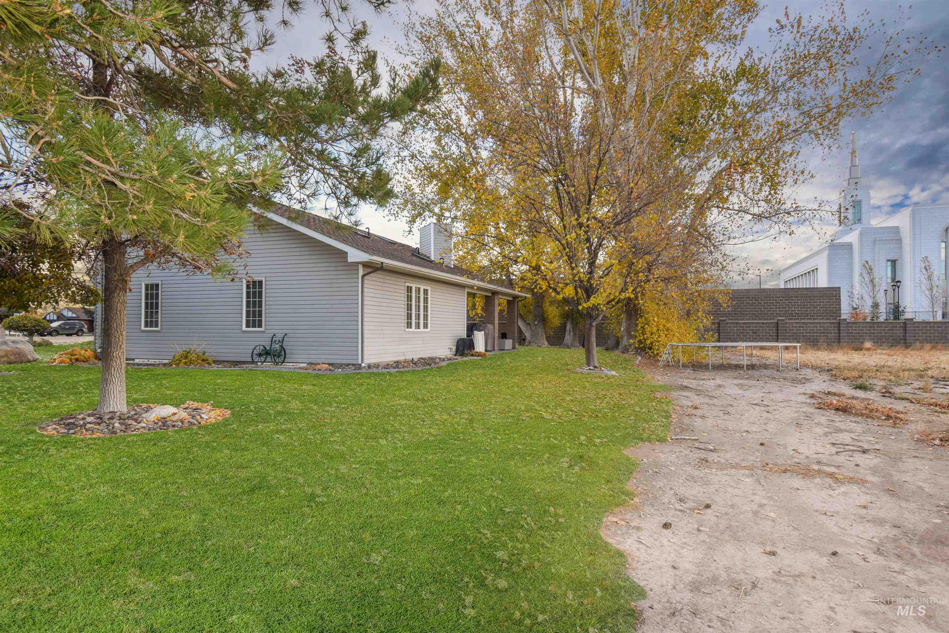 34 S 150 E, Burley, Idaho 83318, 5 Bedrooms, 4 Bathrooms, Residential For Sale, Price $845,000,MLS 98928438