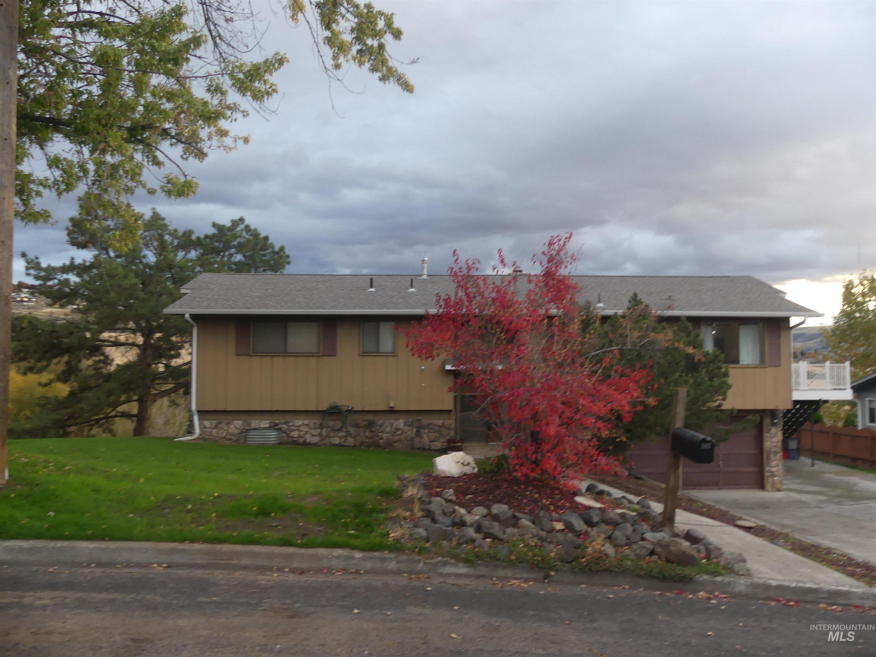 162 23rd Ave, Lewiston, Idaho 83501, 4 Bedrooms, 3 Bathrooms, Residential For Sale, Price $350,000,MLS 98928509