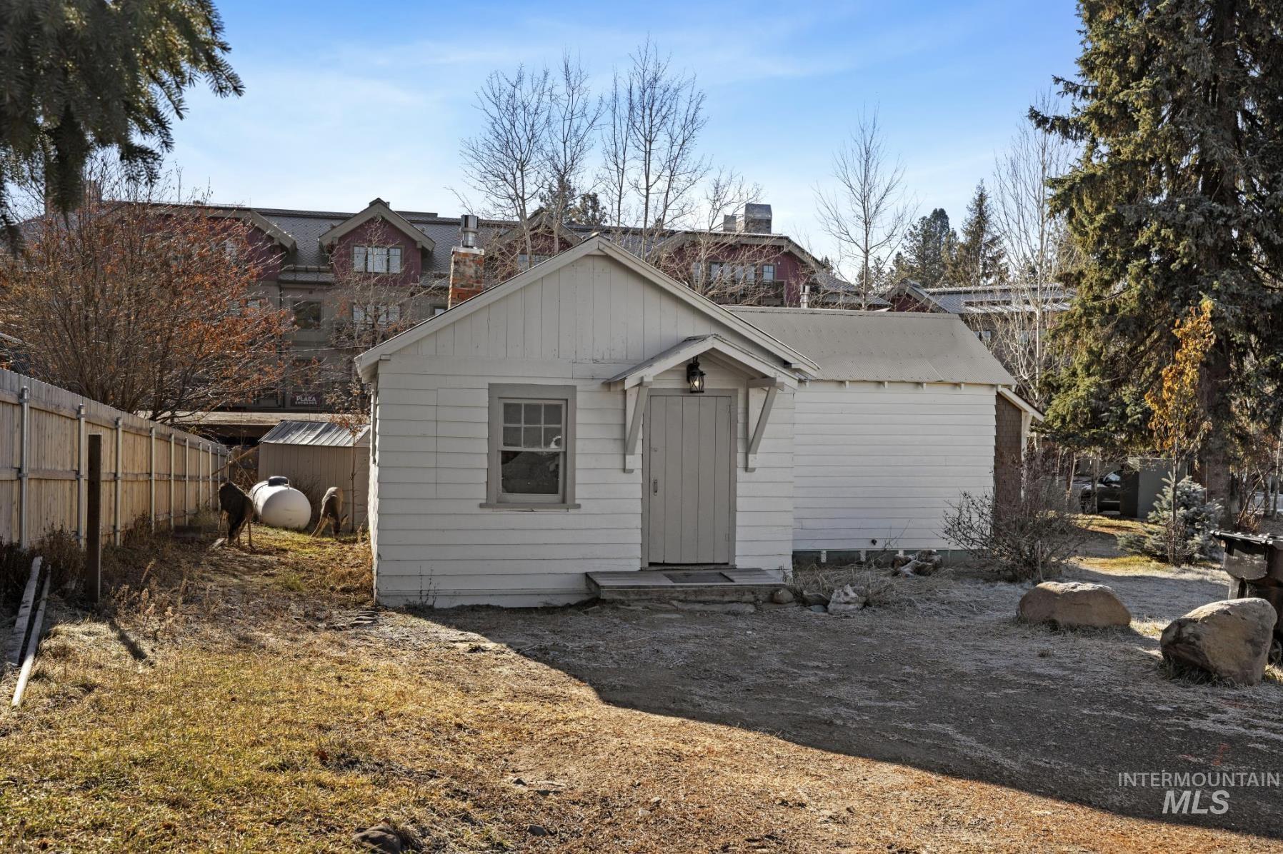 222 Railroad, McCall, Idaho 83638, 1 Bedroom, 1 Bathroom, Residential For Sale, Price $375,000,MLS 98928533