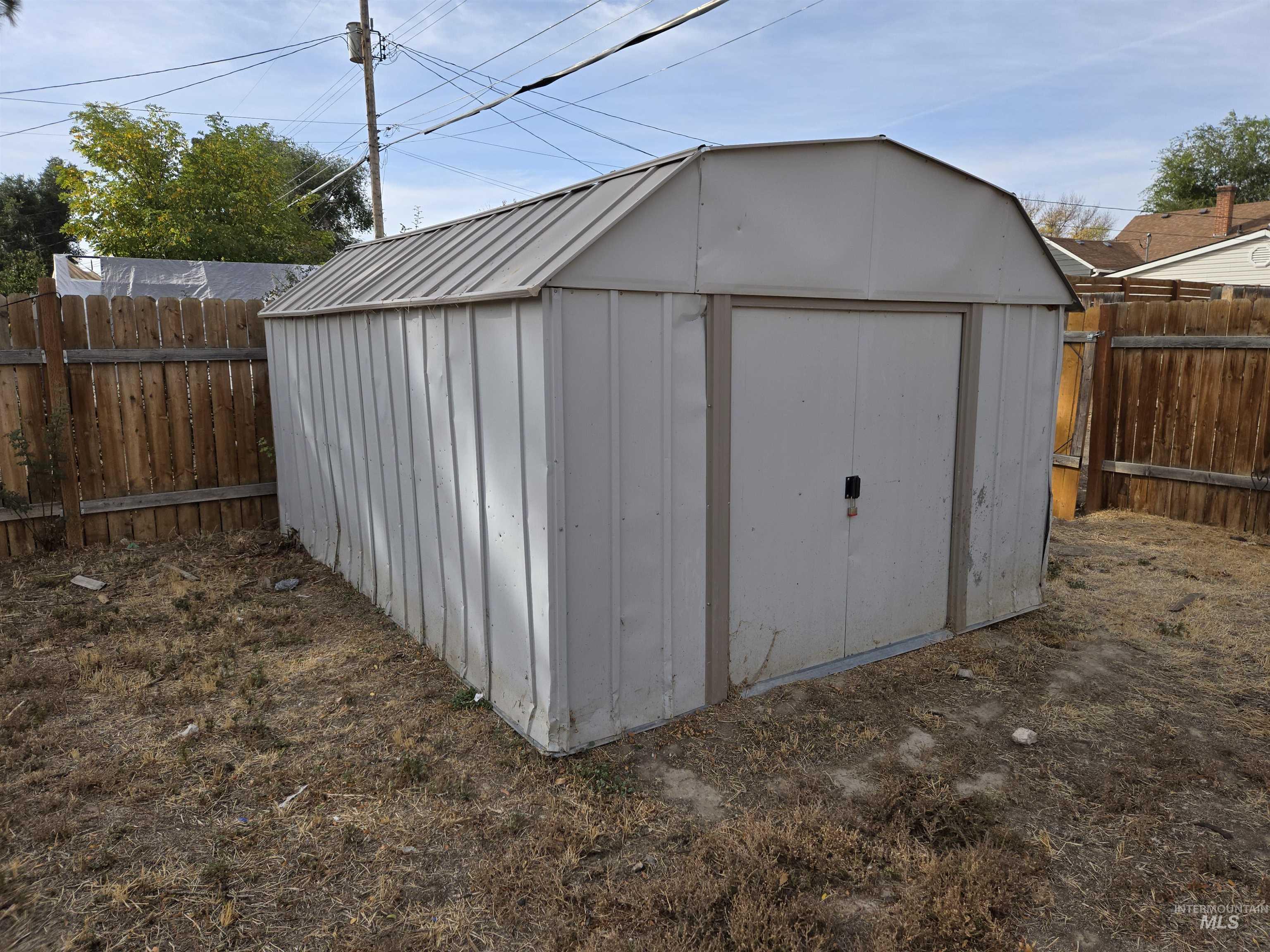 295 Madison St, Twin Falls, Idaho 83301, 2 Bedrooms, 1 Bathroom, Residential For Sale, Price $169,000,MLS 98928563