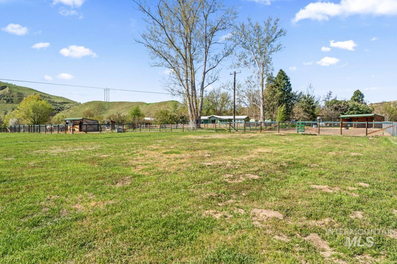 4920 W South Slope Rd, Emmett, Idaho 83617, 3 Bedrooms, 2.5 Bathrooms, Residential For Sale, Price $735,000,MLS 98928608