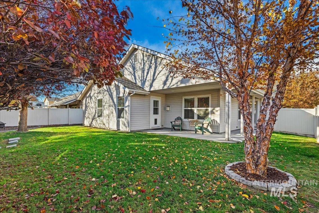 1377 E Ionia St., Meridian, Idaho 83642, 3 Bedrooms, 2 Bathrooms, Residential For Sale, Price $435,000,MLS 98928617