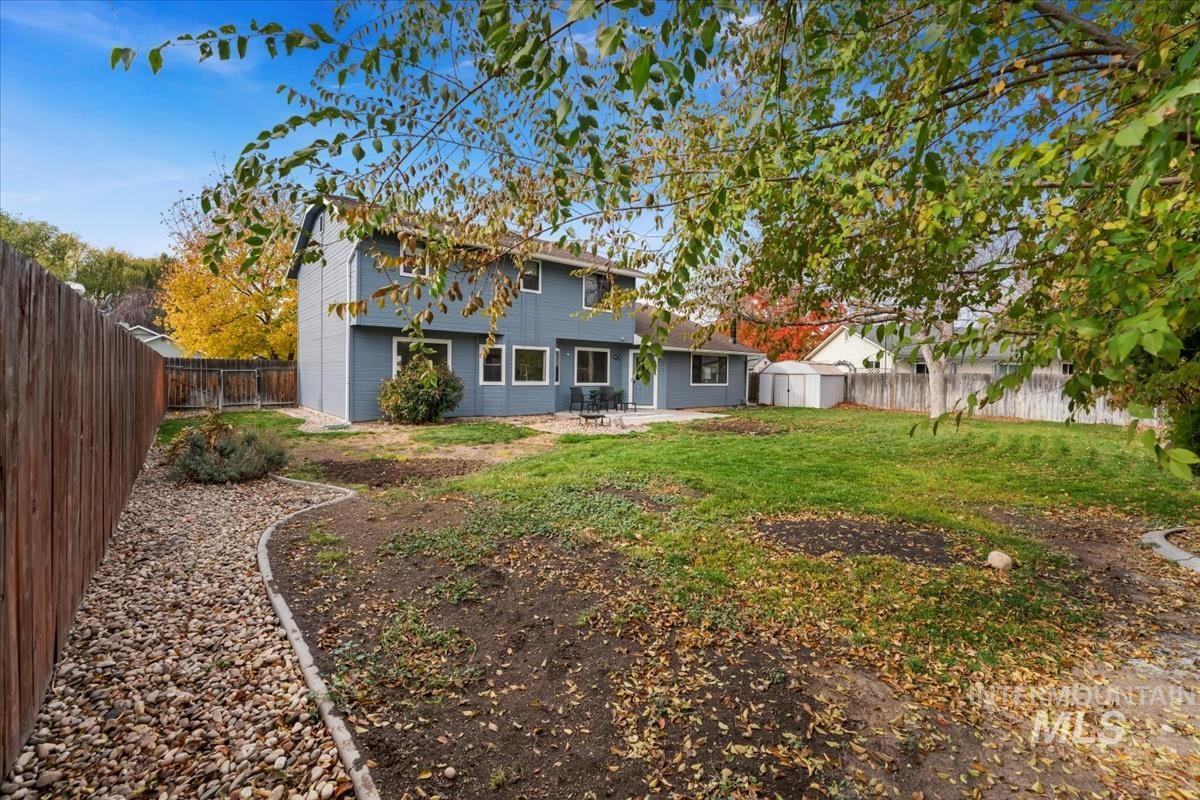 6120 N Portsmouth, Boise, Idaho 83714, 3 Bedrooms, 2.5 Bathrooms, Residential For Sale, Price $580,000,MLS 98928642