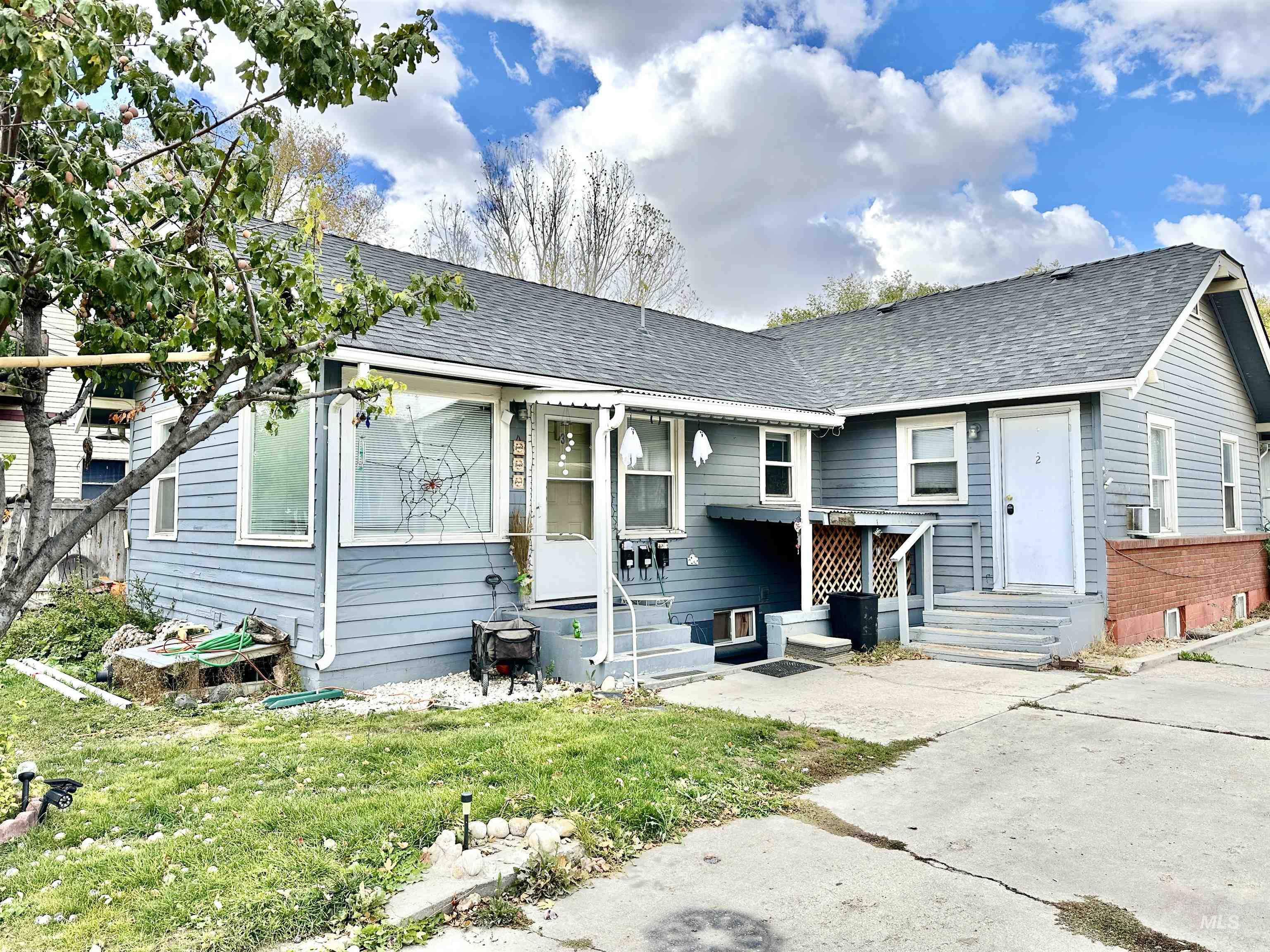 412 15th Ave S, Nampa, Idaho 83651, 3 Bedrooms, 1 Bathroom, Residential Income For Sale, Price $675,000,MLS 98928680