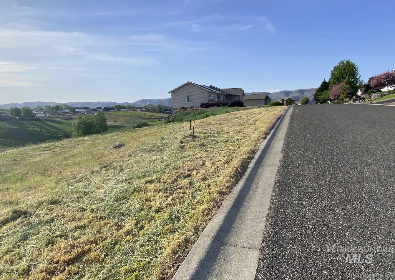 2368 & 2376 Ridgeview Drive, Clarkston, Washington 99403-0000, Land For Sale, Price $80,000, 98928694