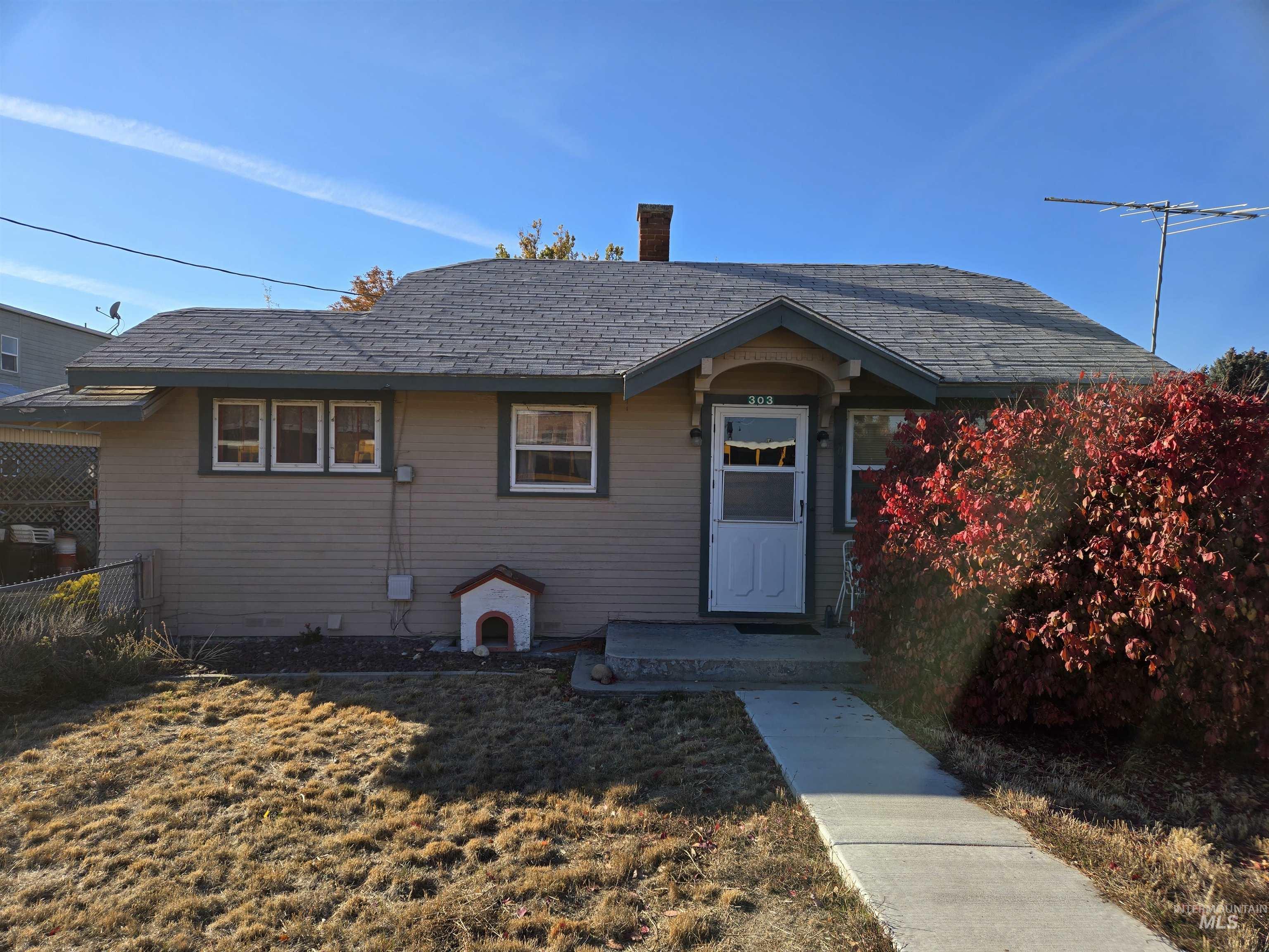 303 S Colorado Ave., Fruitland, Idaho 83619, 3 Bedrooms, 1 Bathroom, Residential For Sale, Price $200,000,MLS 98928904