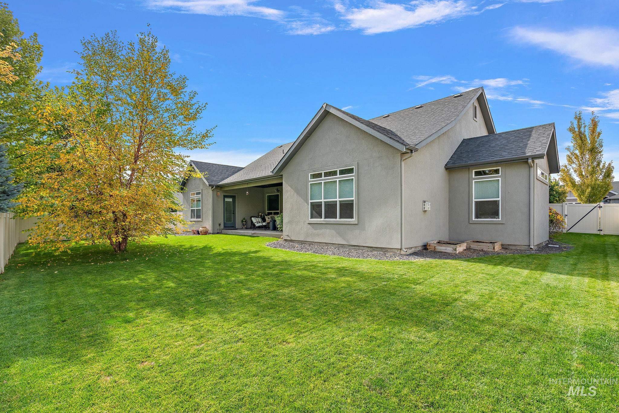 15366 Sequoia Grove, Caldwell, Idaho 83607, 3 Bedrooms, 2 Bathrooms, Residential For Sale, Price $585,000,MLS 98929073