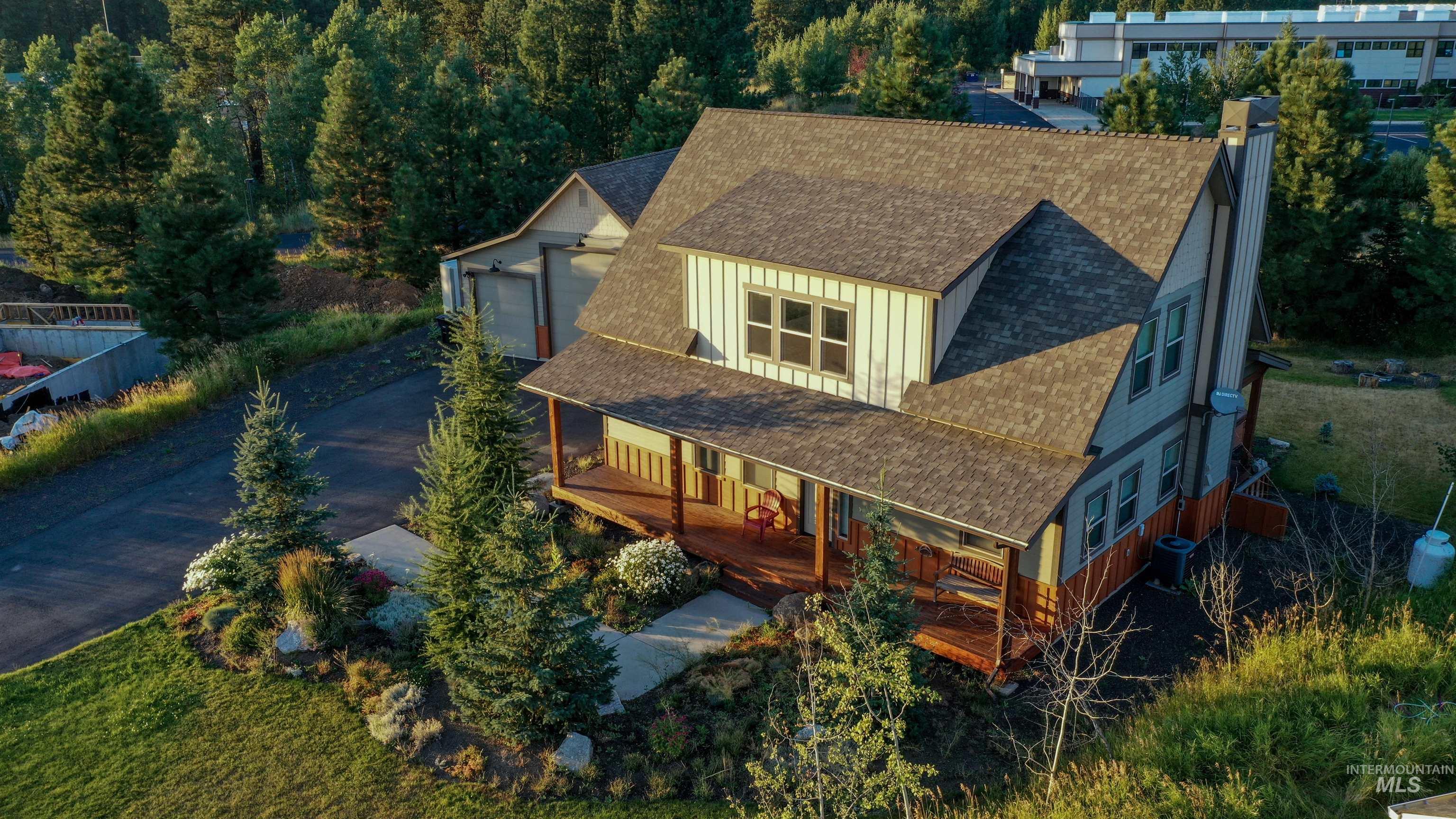 643 Fox Ridge Ln, McCall, Idaho 83638, 4 Bedrooms, 2.5 Bathrooms, Residential For Sale, Price $1,265,000,MLS 98929113