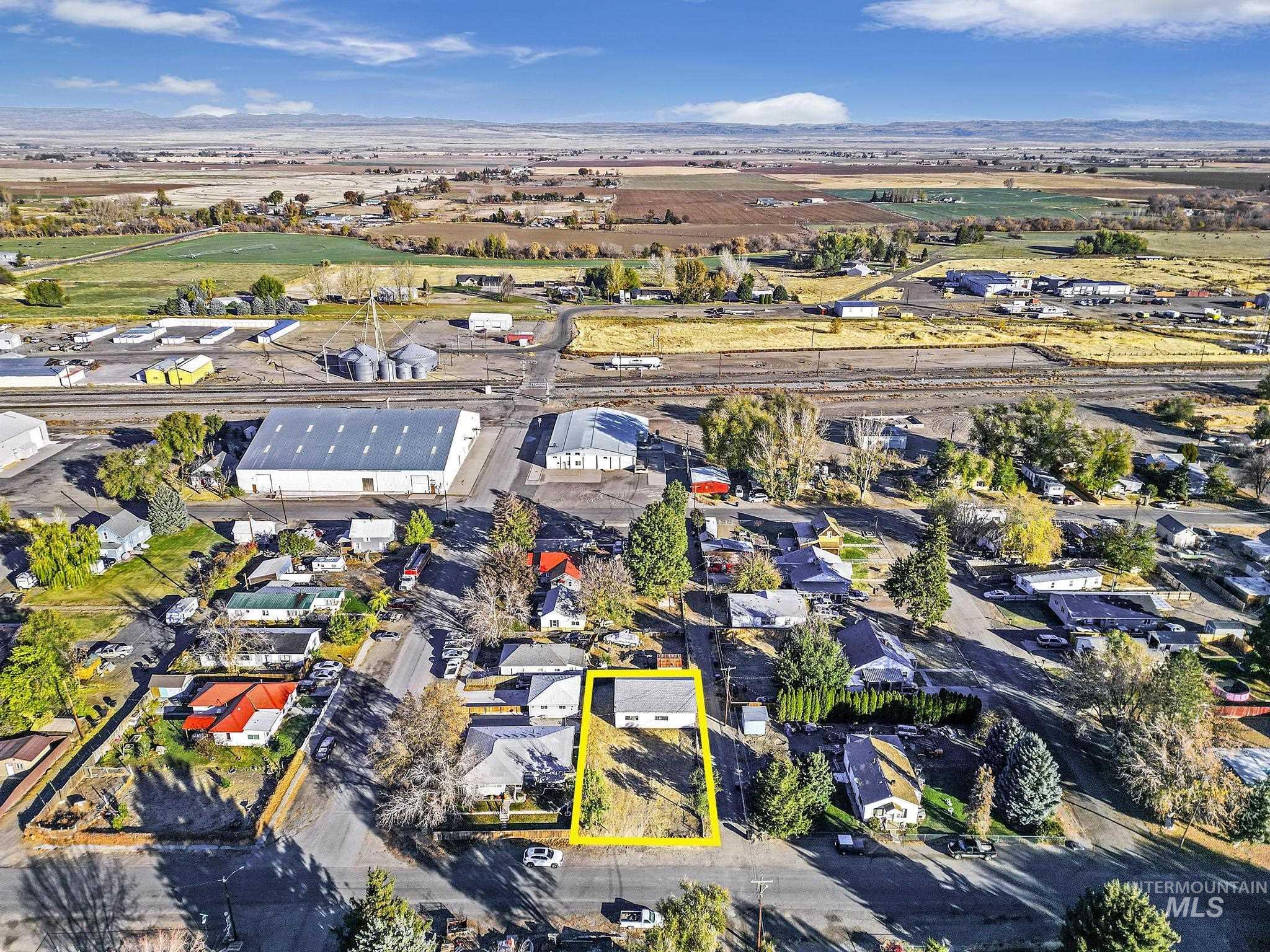 TBD 2nd Ave E, Gooding, Idaho 83330, Business/Commercial For Sale, Price $99,000, 98929148