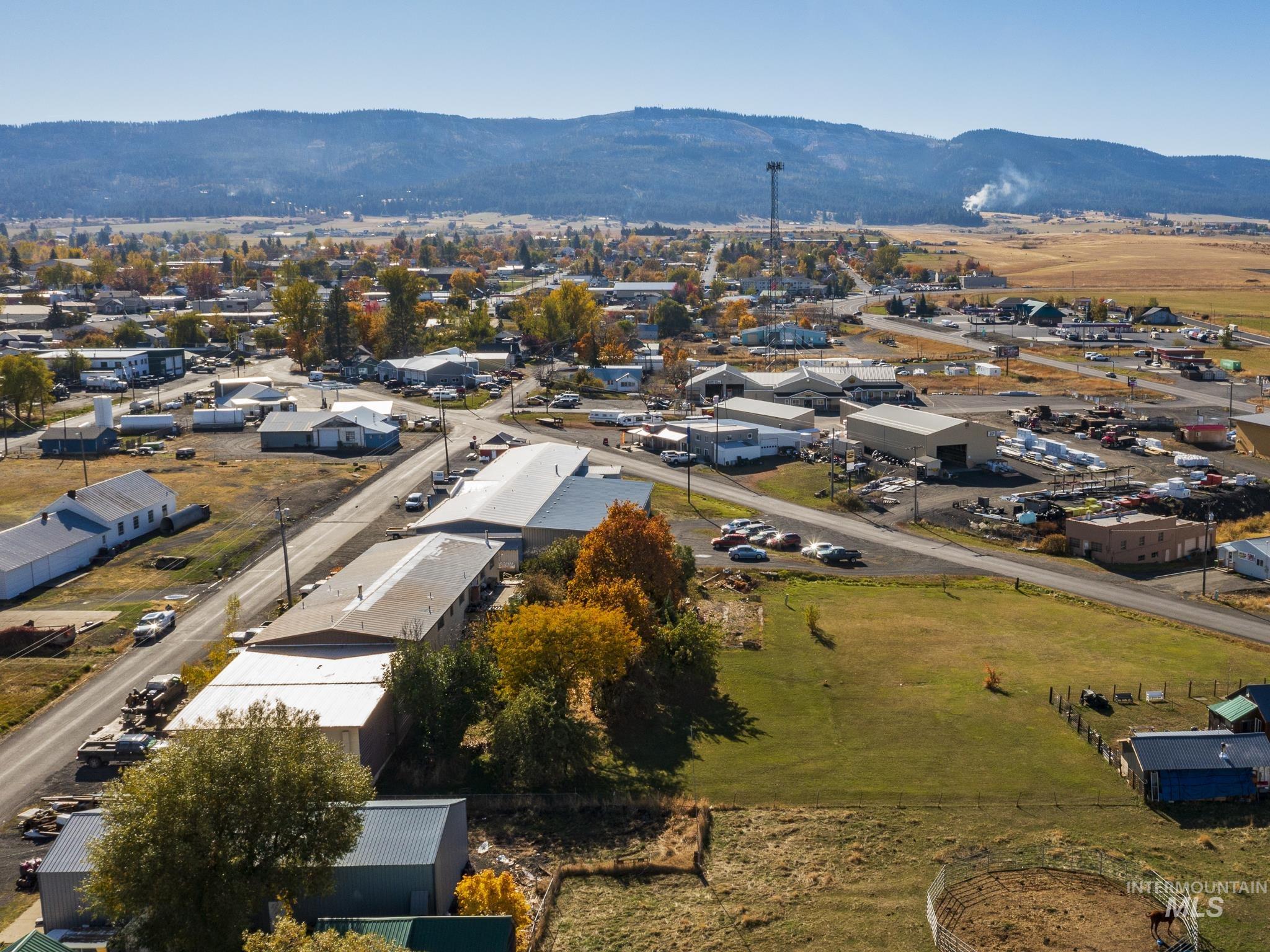 702 N D Street, Grangeville, Idaho 83530, 4 Bedrooms, 3 Bathrooms, Residential For Sale, Price $699,000, 98929190