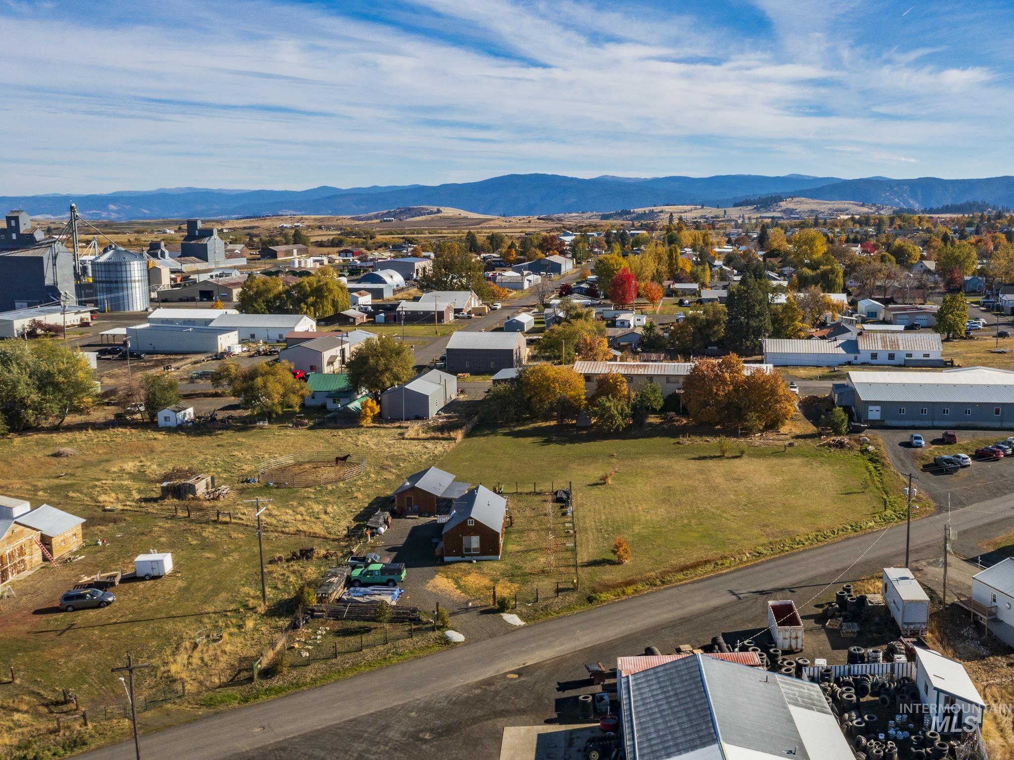 702 N D Street, Grangeville, Idaho 83530, 4 Bedrooms, 3 Bathrooms, Residential For Sale, Price $699,000, 98929190