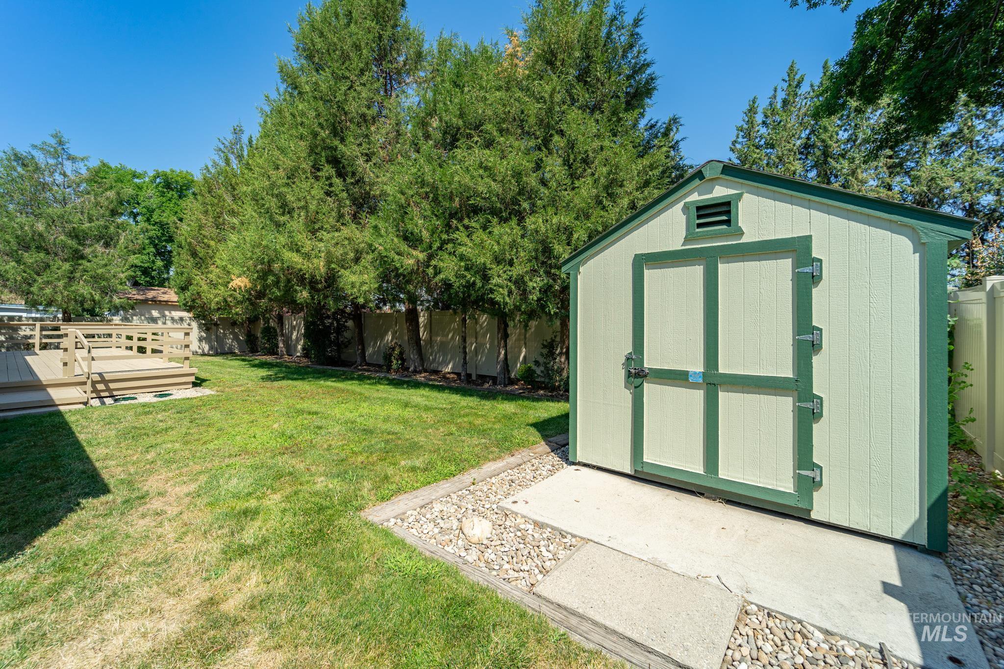 12060 W Bowmont St, Boise, Idaho 83713, 3 Bedrooms, 2 Bathrooms, Residential For Sale, Price $424,900,MLS 98929214