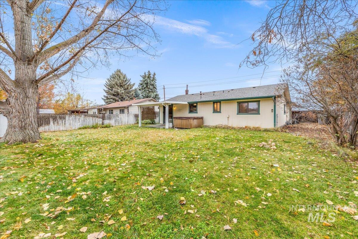 9273 W McMillan Rd, Boise, Idaho 83704-2962, 3 Bedrooms, 1.5 Bathrooms, Residential For Sale, Price $369,900,MLS 98929236