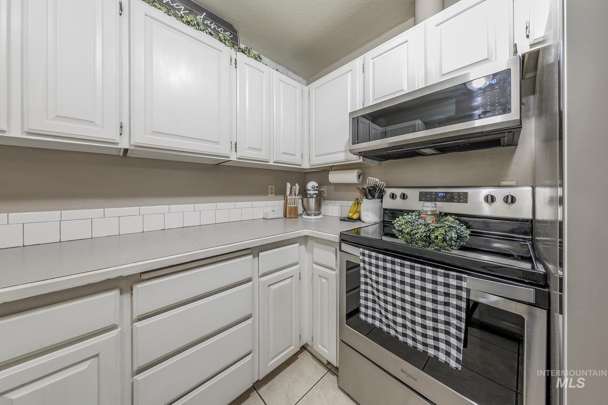 672 NW 16th Street, Ontario, Oregon 97914, 3 Bedrooms, 2 Bathrooms, Residential For Sale, Price $290,000, 98929237