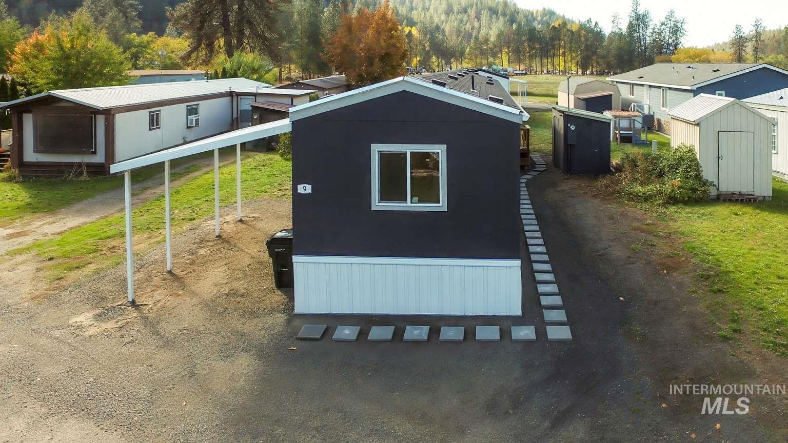 9 Chinook LN, Orofino, Idaho 83544, 3 Bedrooms, 2 Bathrooms, Residential For Sale, Price $115,000,MLS 98929245