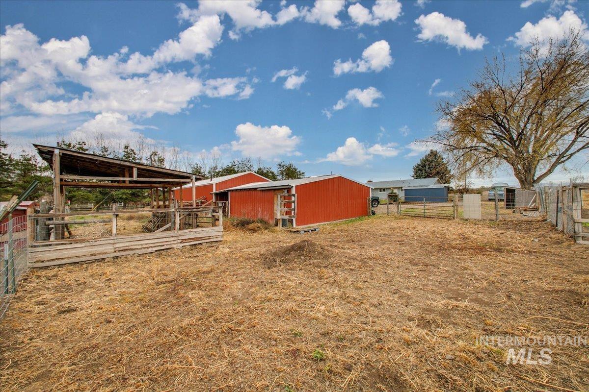 21786 Peckham Rd, Greenleaf, Idaho 83626, 3 Bedrooms, 2 Bathrooms, Residential For Sale, Price $499,000,MLS 98929291