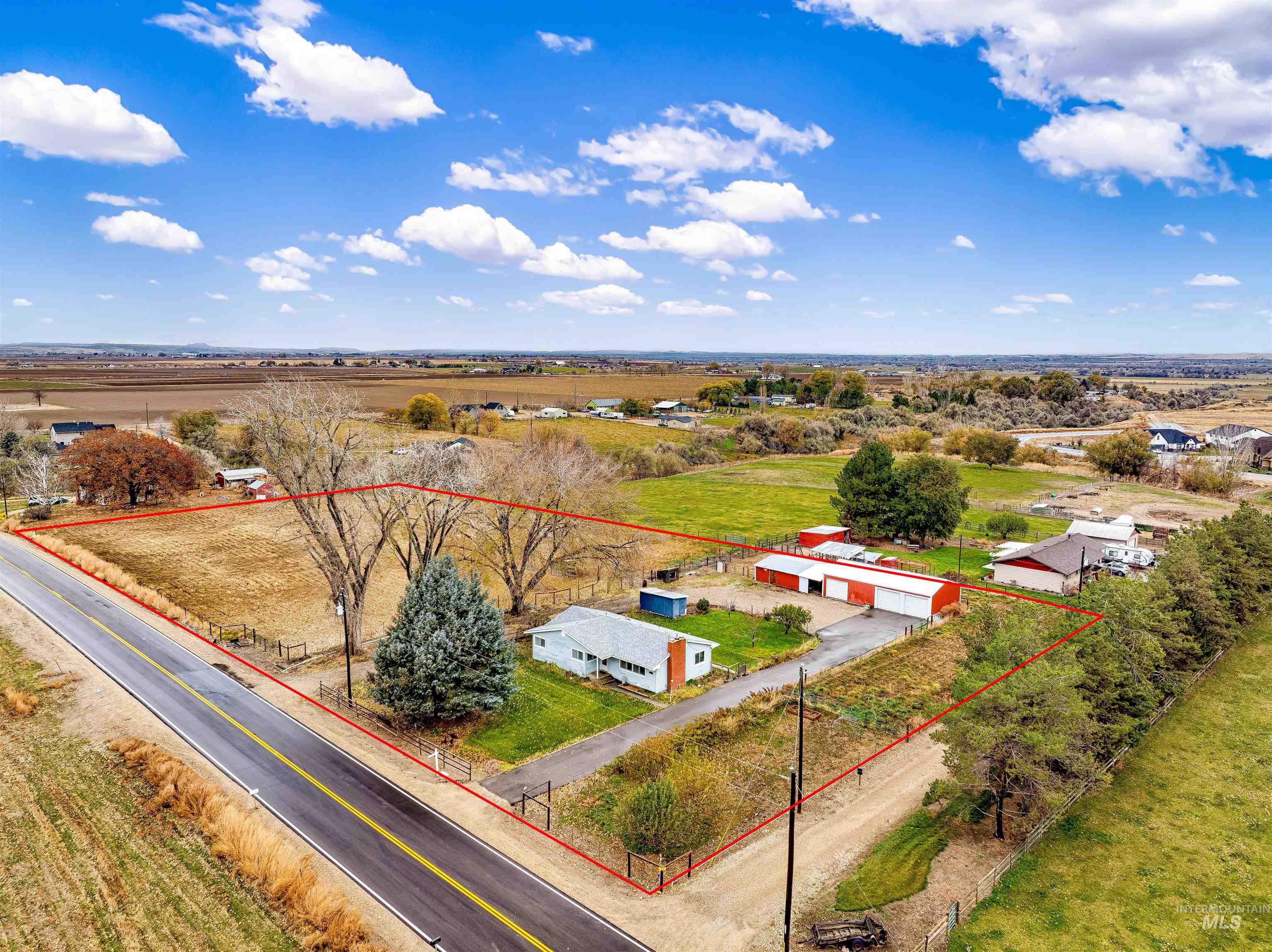 21786 Peckham Rd, Greenleaf, Idaho 83626, 3 Bedrooms, 2 Bathrooms, Residential For Sale, Price $499,000,MLS 98929291