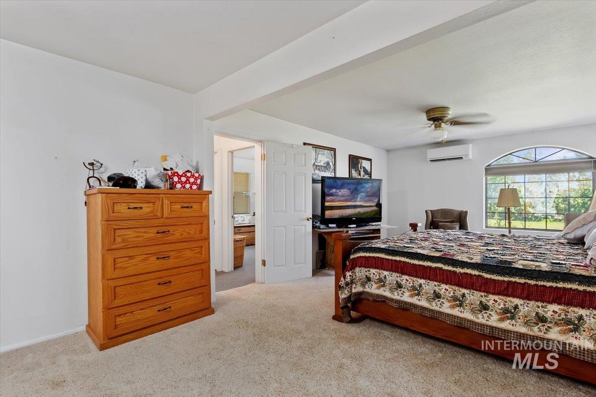 1289 E 2350 S, Bliss, Idaho 83314-5118, 4 Bedrooms, 3 Bathrooms, Residential For Sale, Price $989,000, 98929489