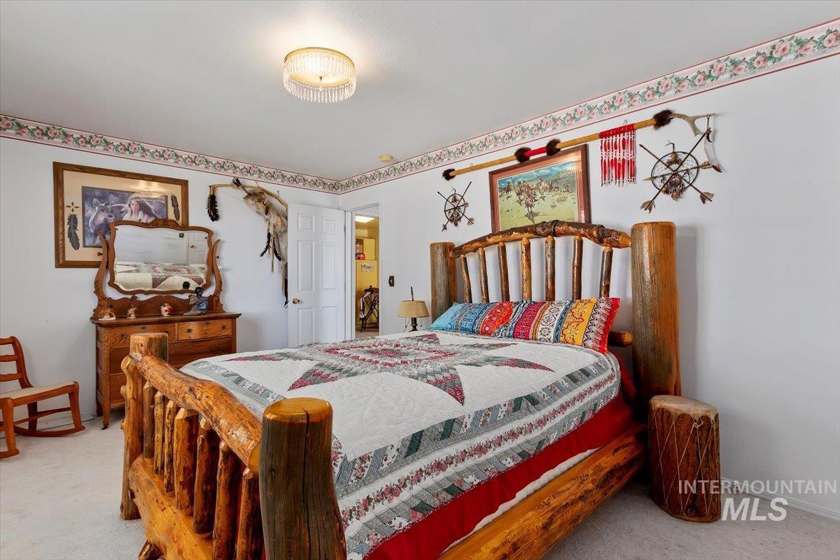 1289 E 2350 S, Bliss, Idaho 83314-5118, 4 Bedrooms, 3 Bathrooms, Residential For Sale, Price $989,000, 98929489