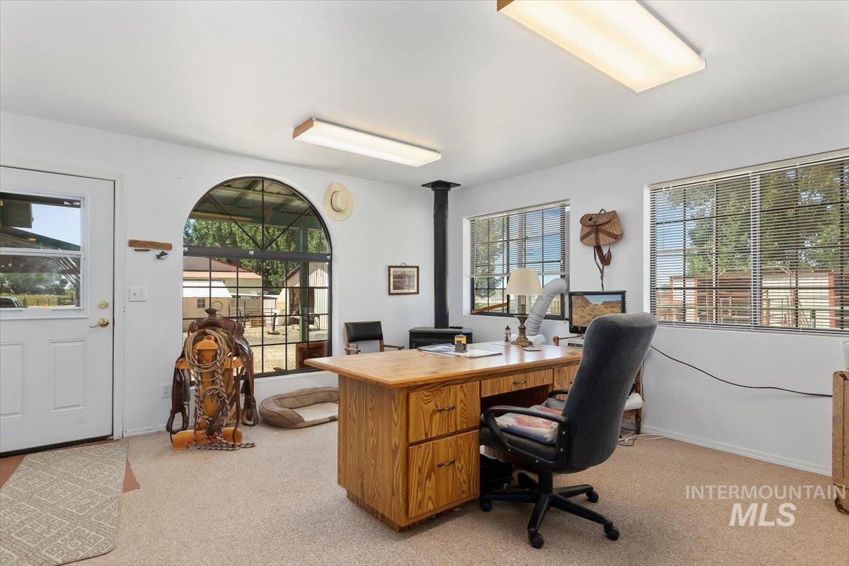 1289 E 2350 S, Bliss, Idaho 83314-5118, 4 Bedrooms, 3 Bathrooms, Residential For Sale, Price $989,000, 98929489