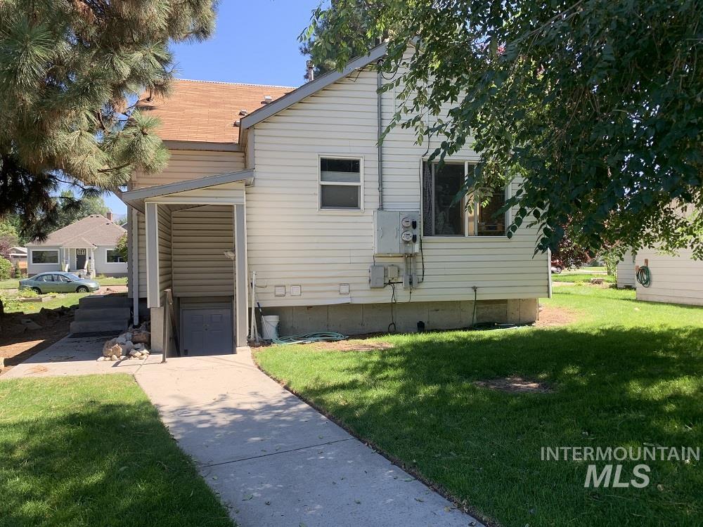 1419 S Colorado Ave, Boise, Idaho 83706, 2 Bedrooms, 1 Bathroom, Residential Income For Sale, Price $490,000,MLS 98929494