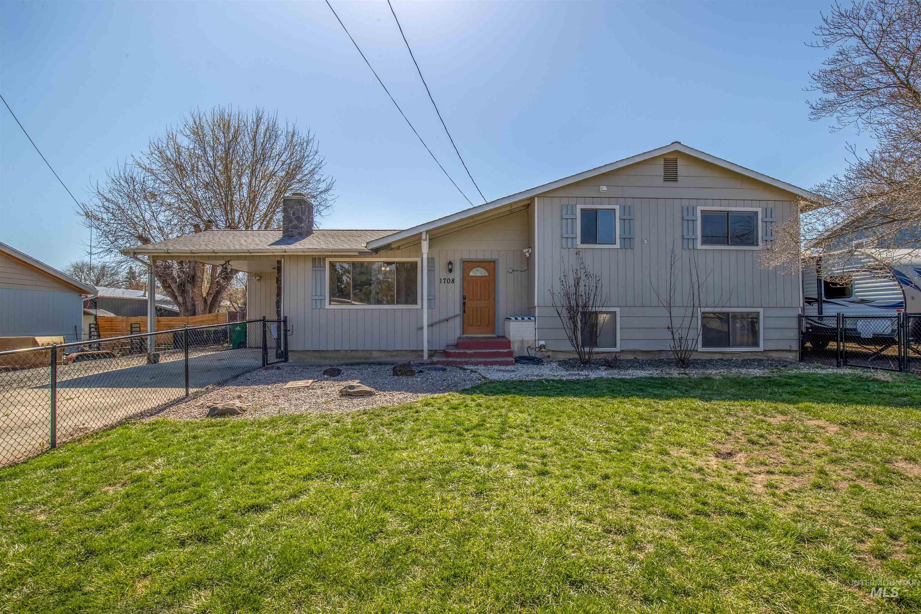 1708 Burrell Ave, Lewiston, Idaho 83501, 4 Bedrooms, 2 Bathrooms, Residential For Sale, Price $385,000,MLS 98929501