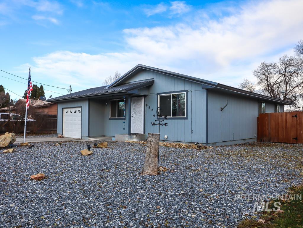 652 N 15th St, Vale, Oregon 97918-0000, 3 Bedrooms, 1 Bathroom, Residential For Sale, Price $235,000,MLS 98929661