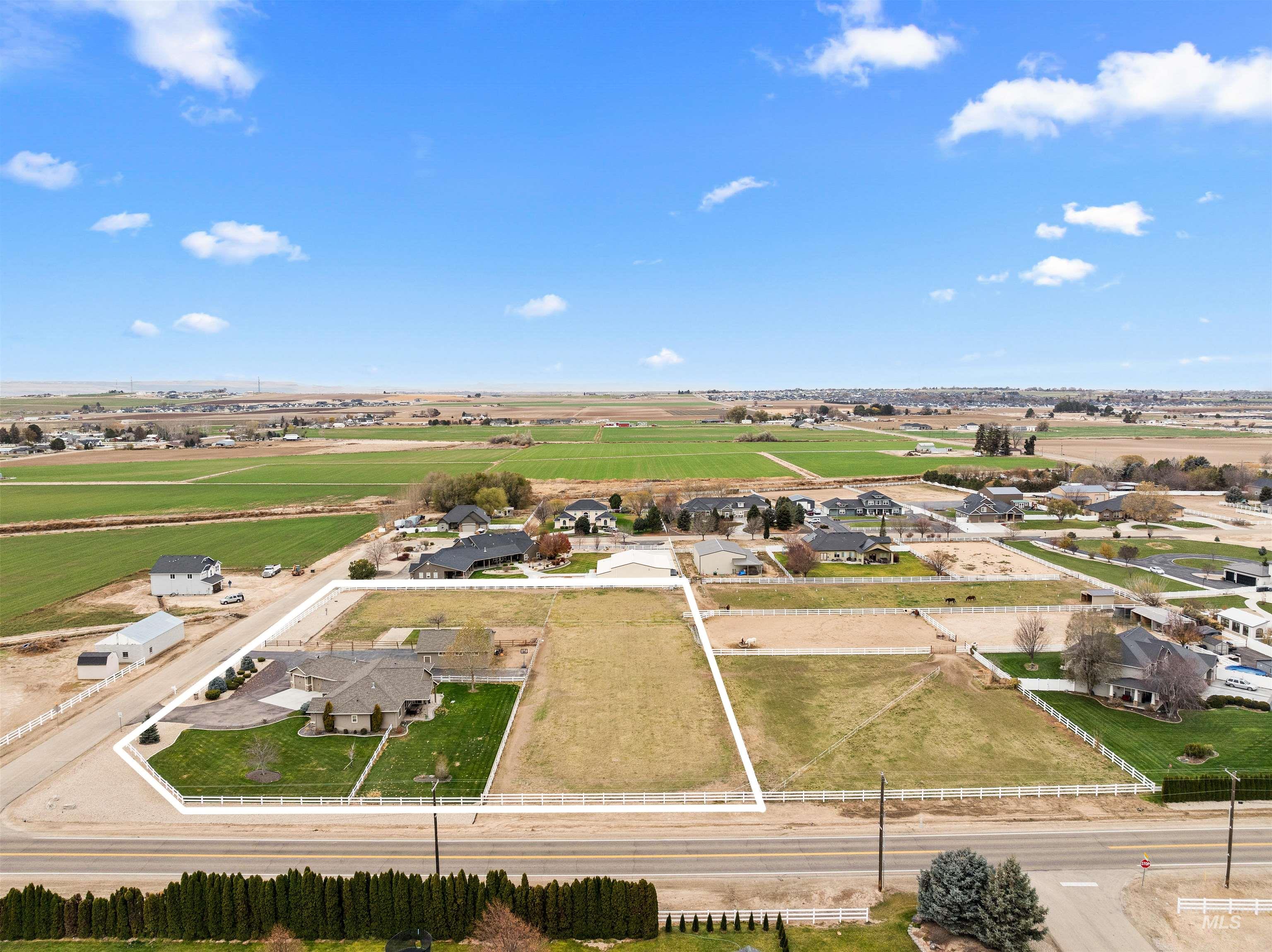 12220 Apple Rose Way, Nampa, Idaho 83651, 3 Bedrooms, 2.5 Bathrooms, Residential For Sale, Price $985,000,MLS 98929791