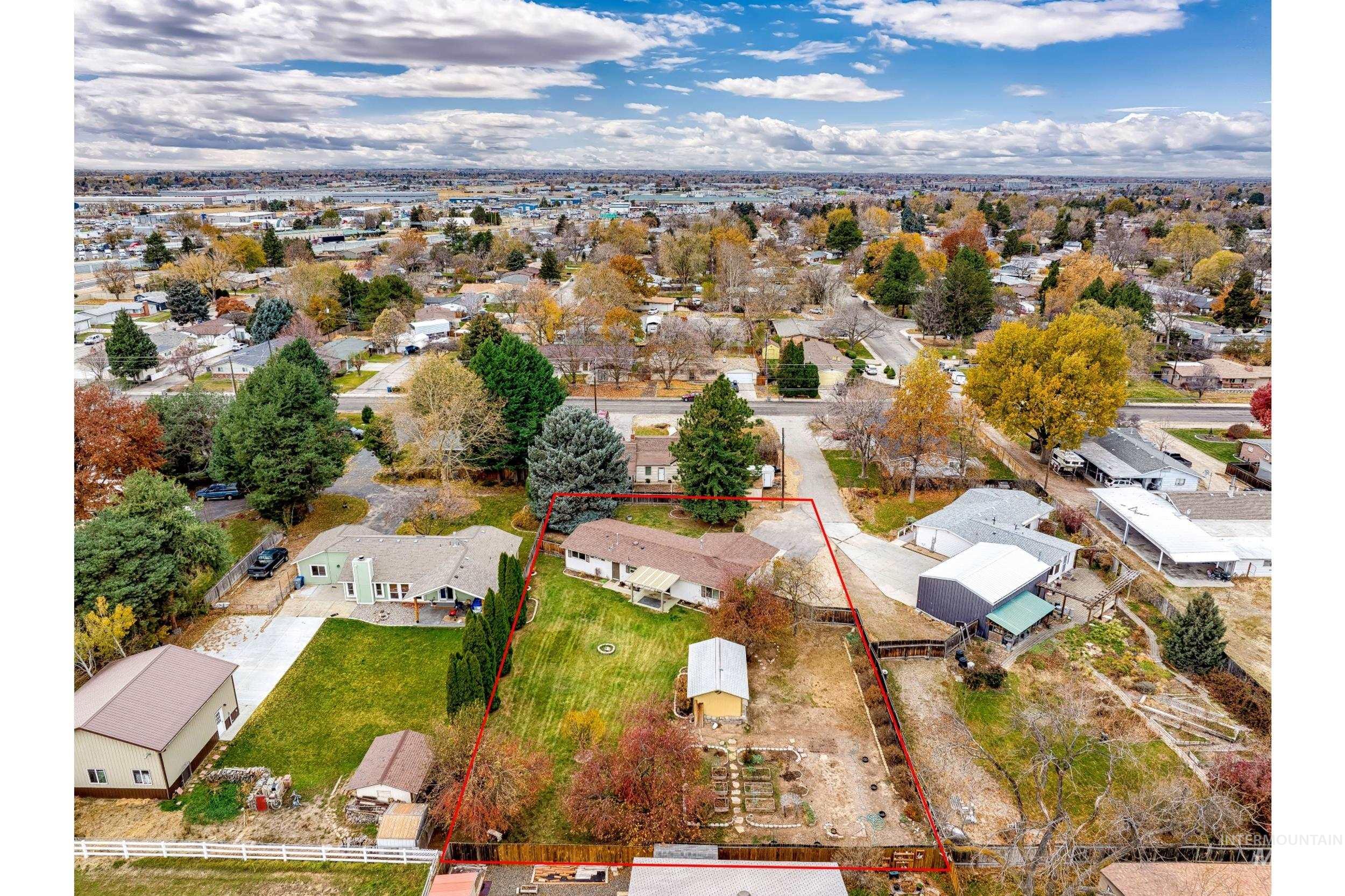 2096 S Curtis Rd, Boise, Idaho 83705, 3 Bedrooms, 1.5 Bathrooms, Residential For Sale, Price $449,000,MLS 98929817