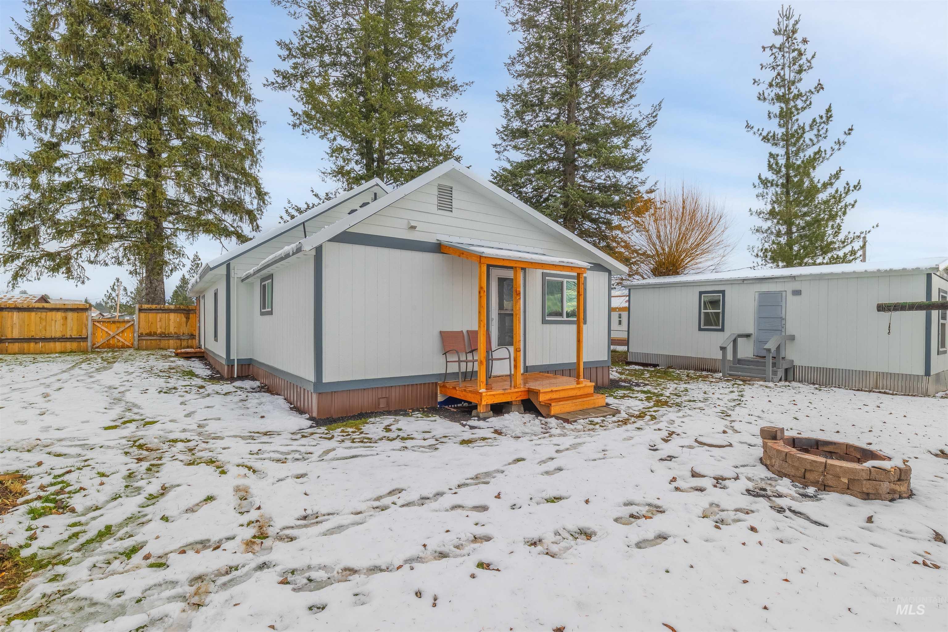 407 Wood Street, Weippe, Idaho 83553, 2 Bedrooms, 1 Bathroom, Residential For Sale, Price $249,900, 98929838
