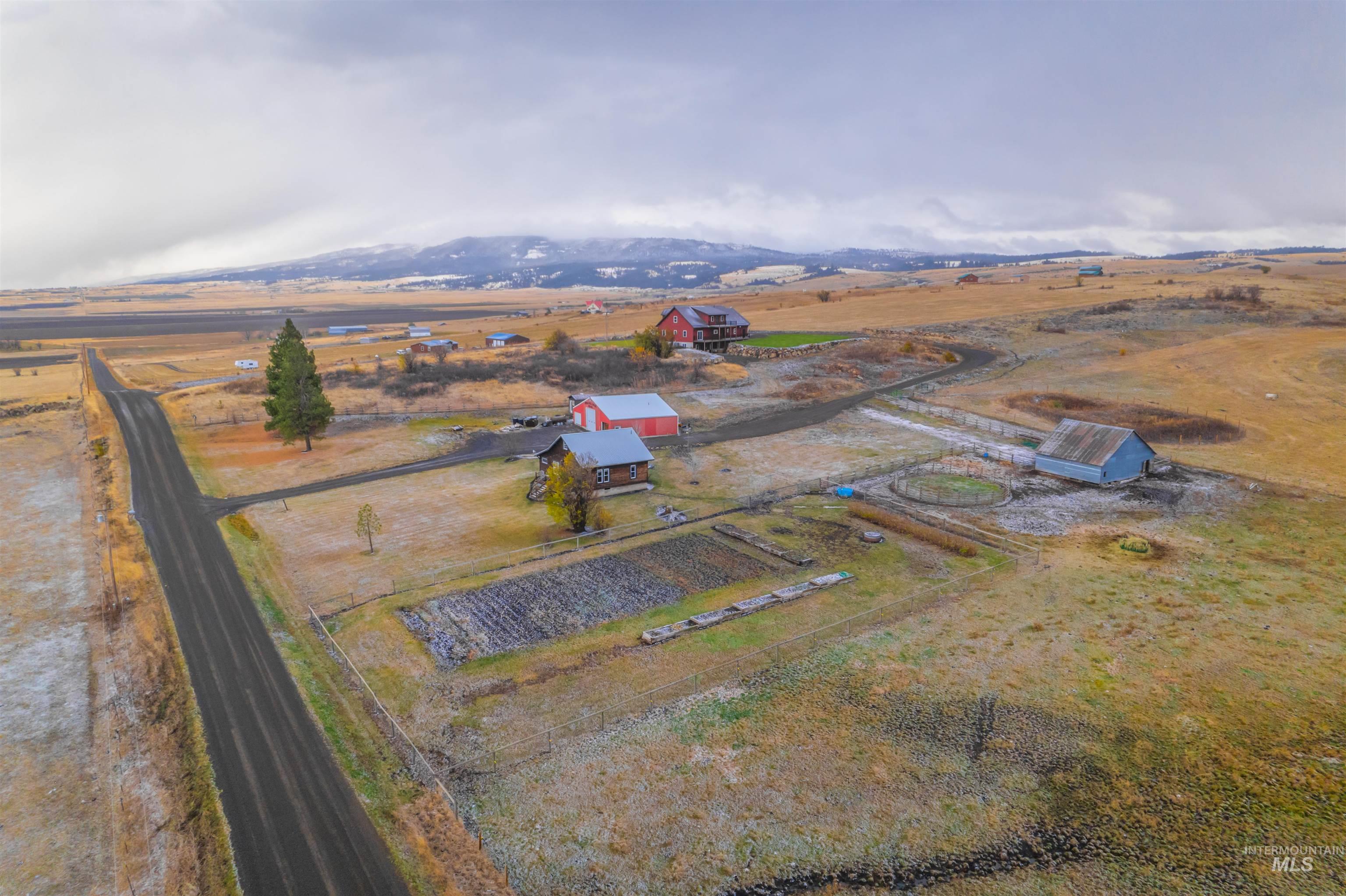 340 Gill Point Road, Grangeville, Idaho 83530, 4 Bedrooms, 4 Bathrooms, Residential For Sale, Price $1,390,000,MLS 98929862