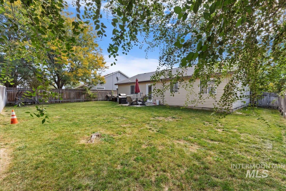 1624 W Havenwood Ave, Nampa, Idaho 83651, 3 Bedrooms, 2 Bathrooms, Residential For Sale, Price $335,000,MLS 98929992